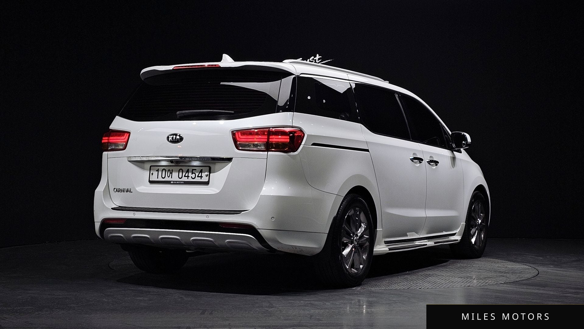 Kia Canival 2017 — миниатюра 2