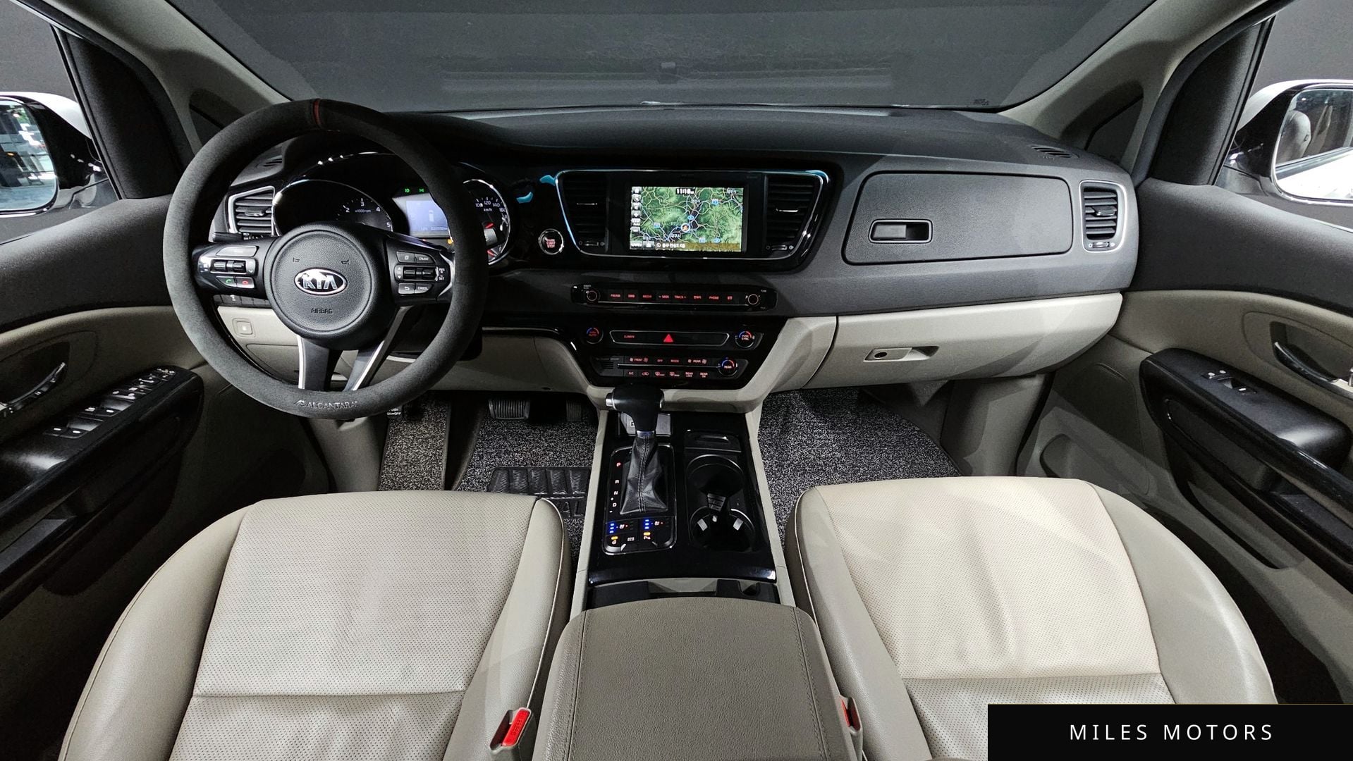 Kia Canival 2017 — миниатюра 7