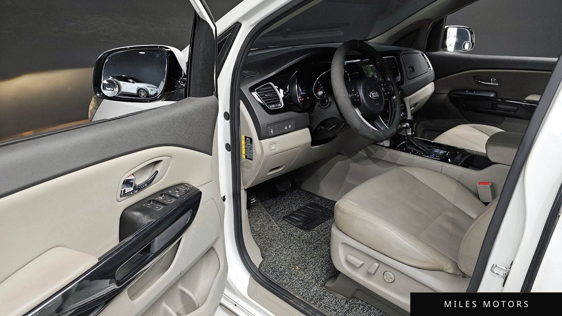 Kia Canival 2017 — миниатюра 10