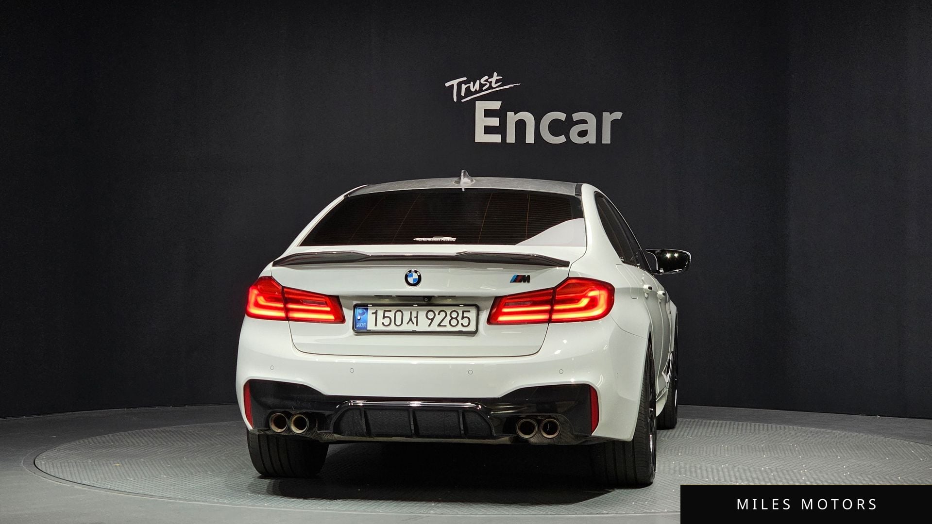 BMW 5 Series (G30) 2017 — миниатюра 4