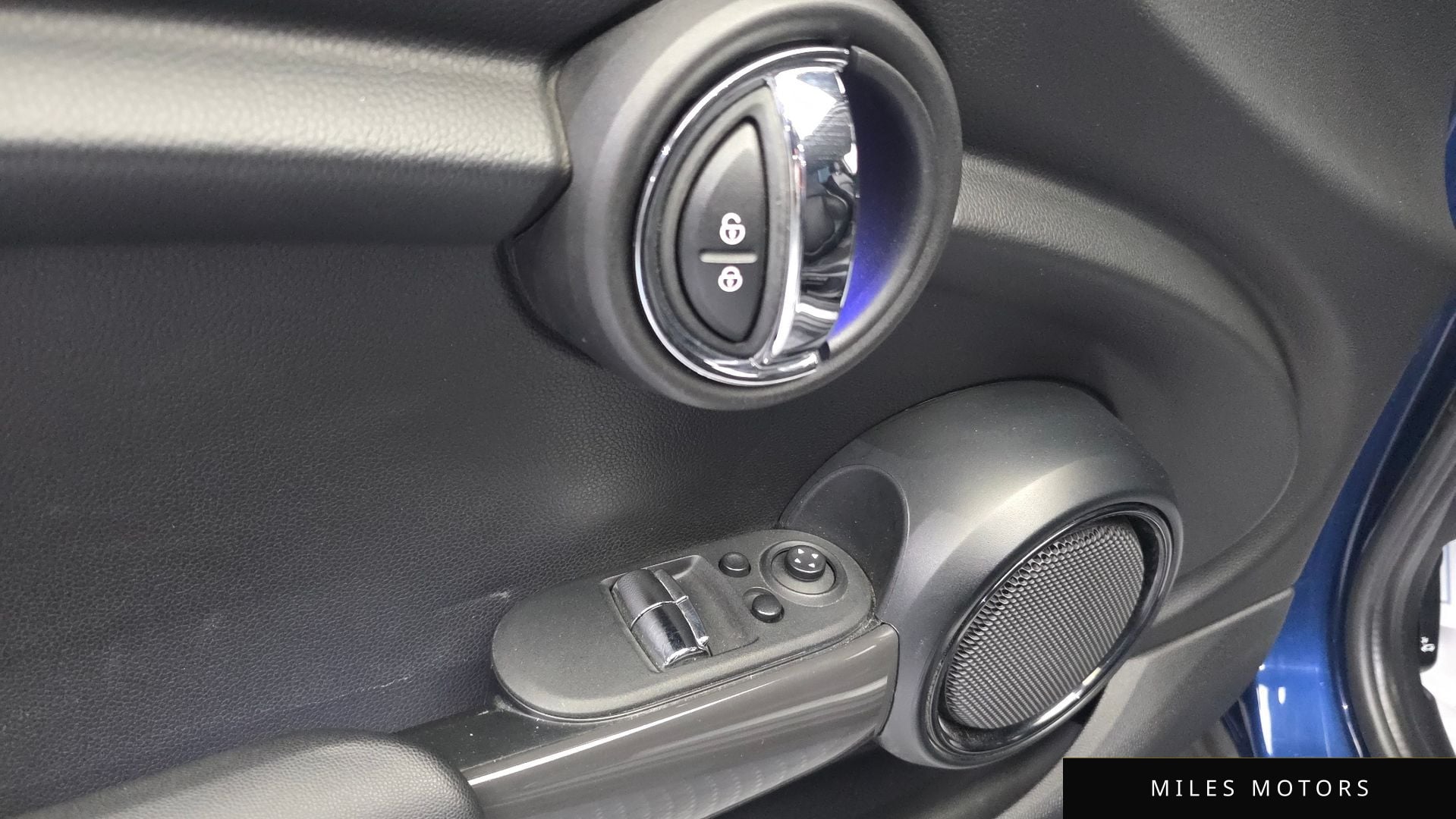 MINI Cooper D 2015 — миниатюра 12
