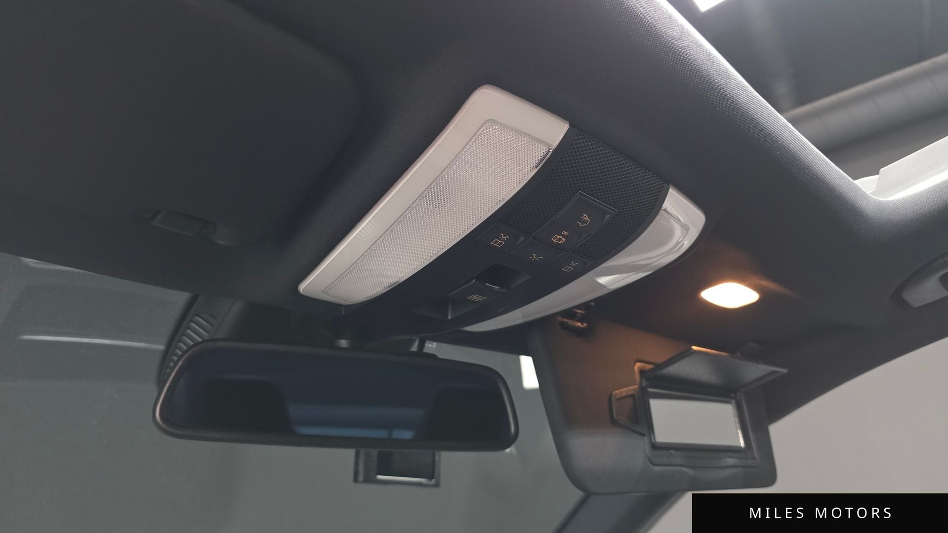 Mercedes-Benz E-클래스 W212 2014 — миниатюра 17