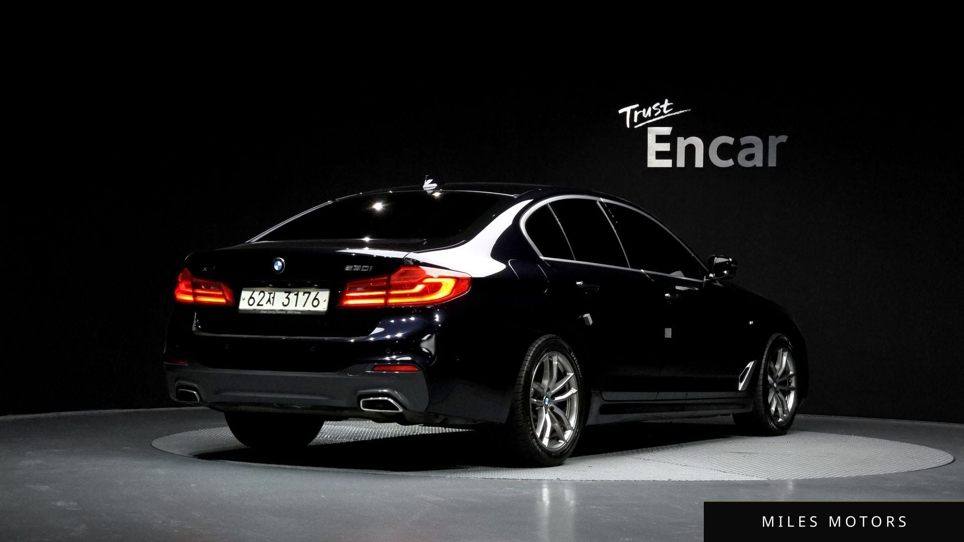 BMW 5 Series (G30) 2018 — миниатюра 2