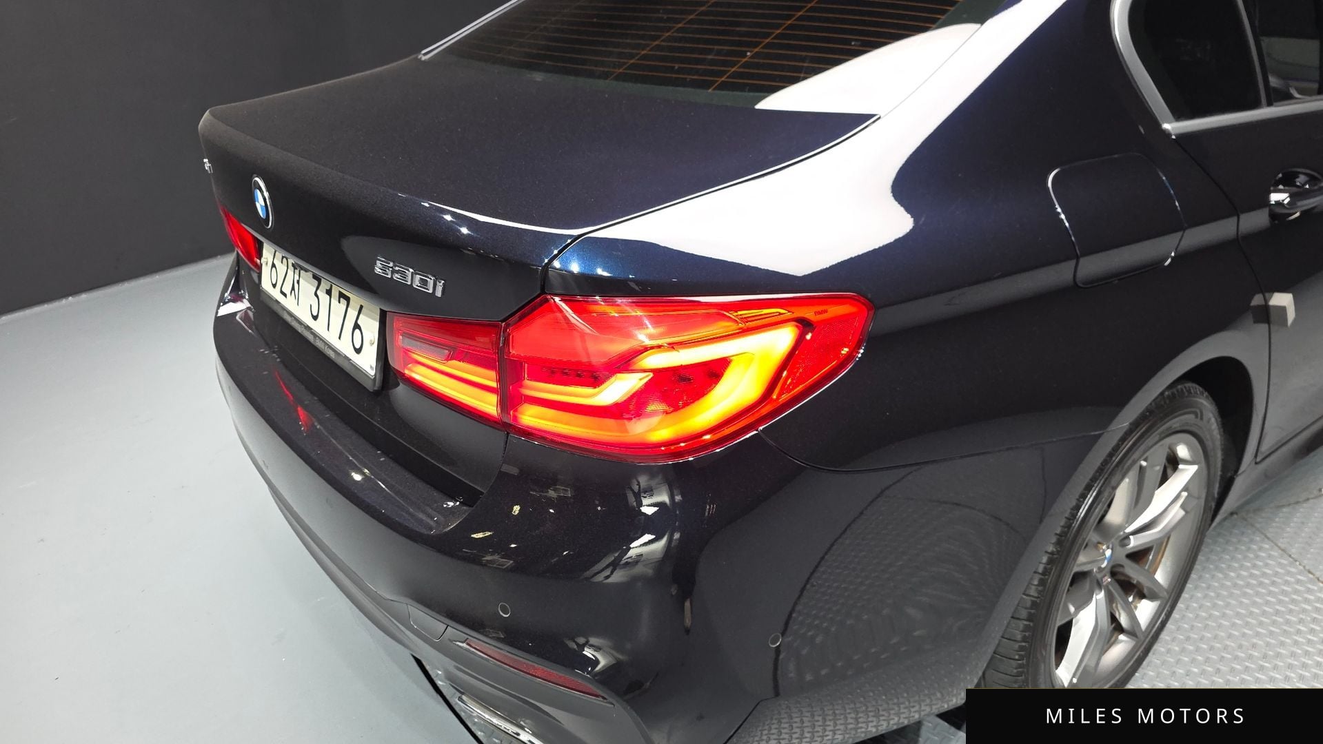 BMW 5 Series (G30) 2018 — миниатюра 9