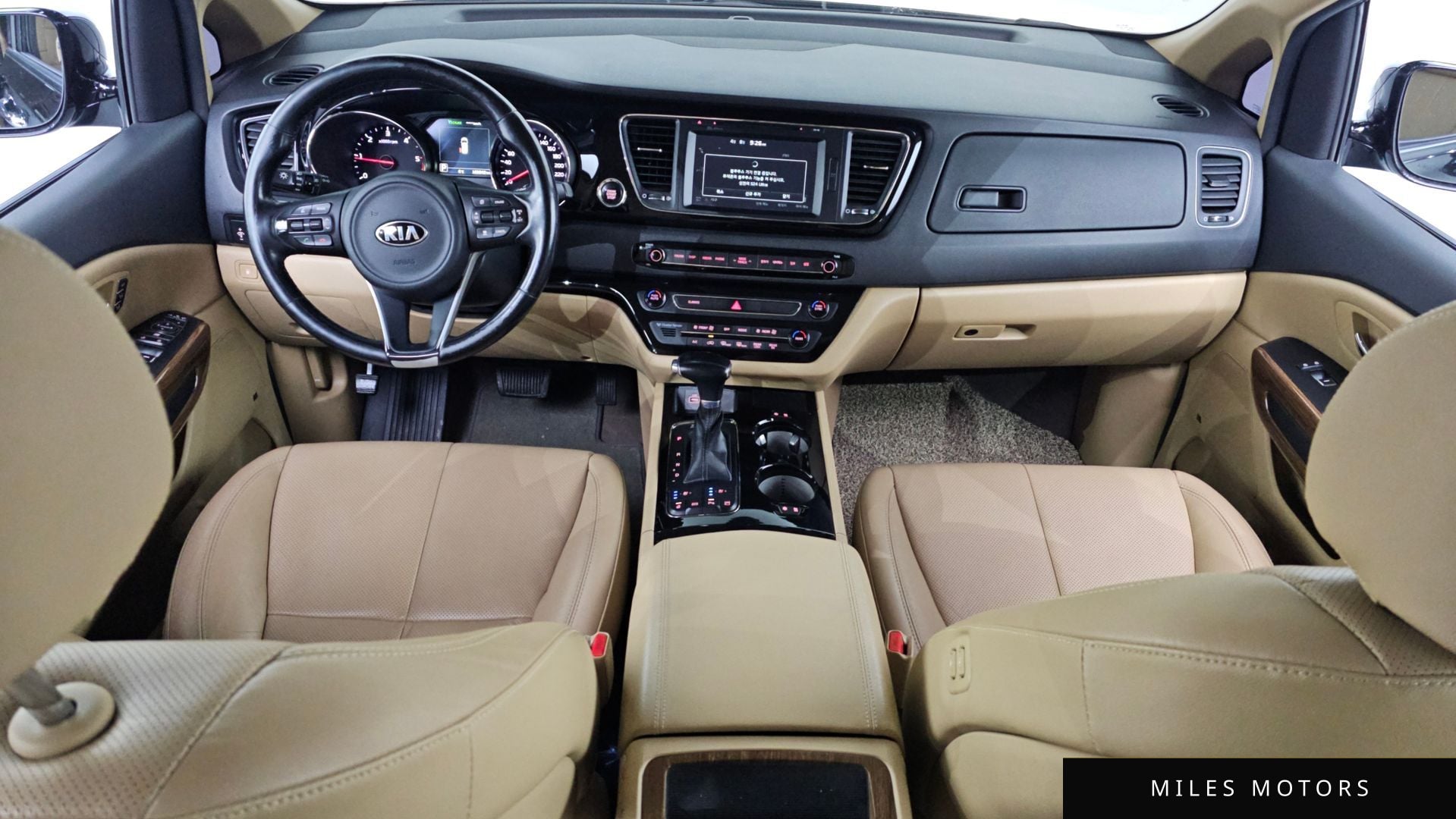 Kia Canival 2018 — миниатюра 10