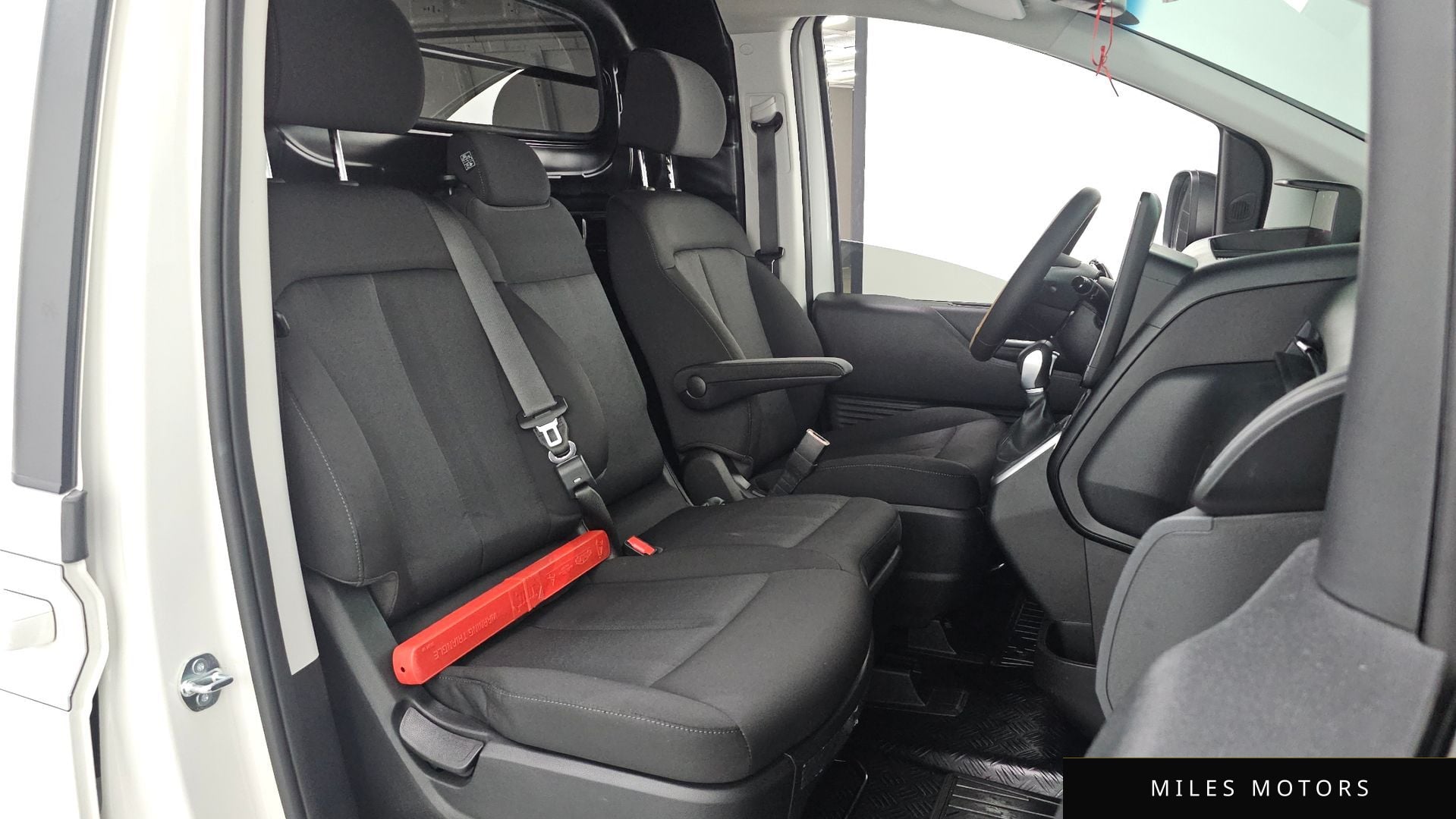 Hyundai Staria 2025 — миниатюра 28