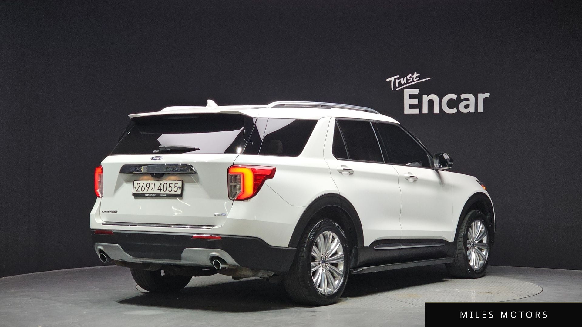 Ford Explorer 2020 — миниатюра 2