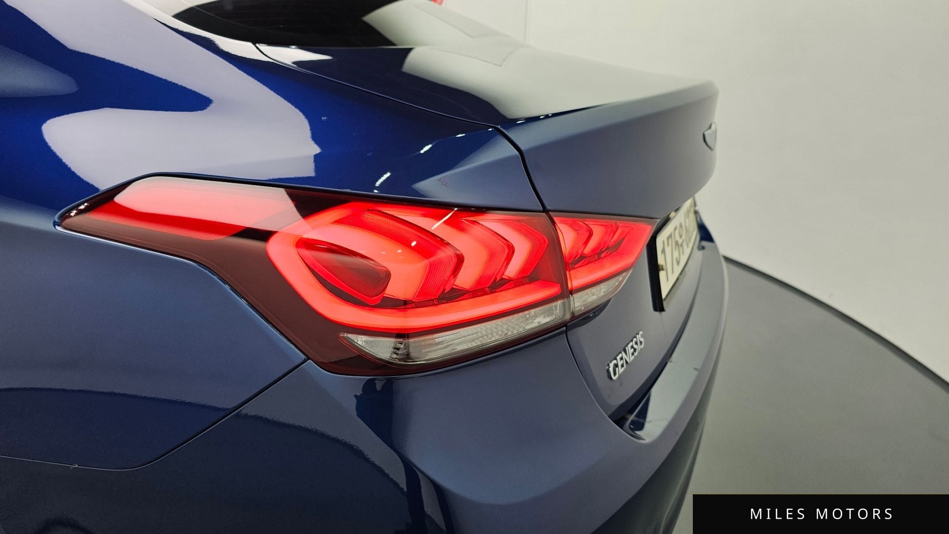 Hyundai Genesis 2015 — миниатюра 9
