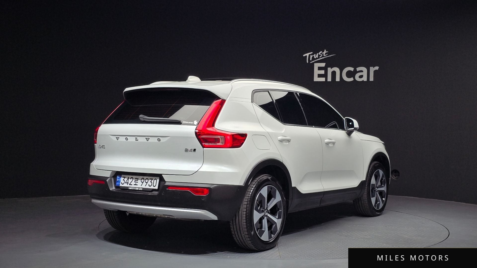 Volvo XC40 2025 — миниатюра 2