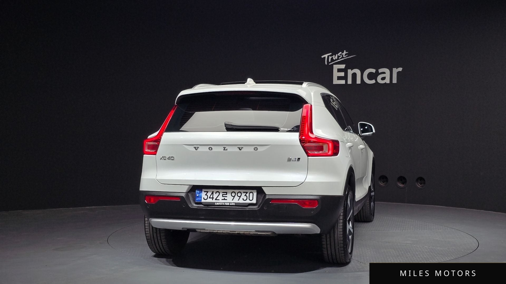 Volvo XC40 2025 — миниатюра 4