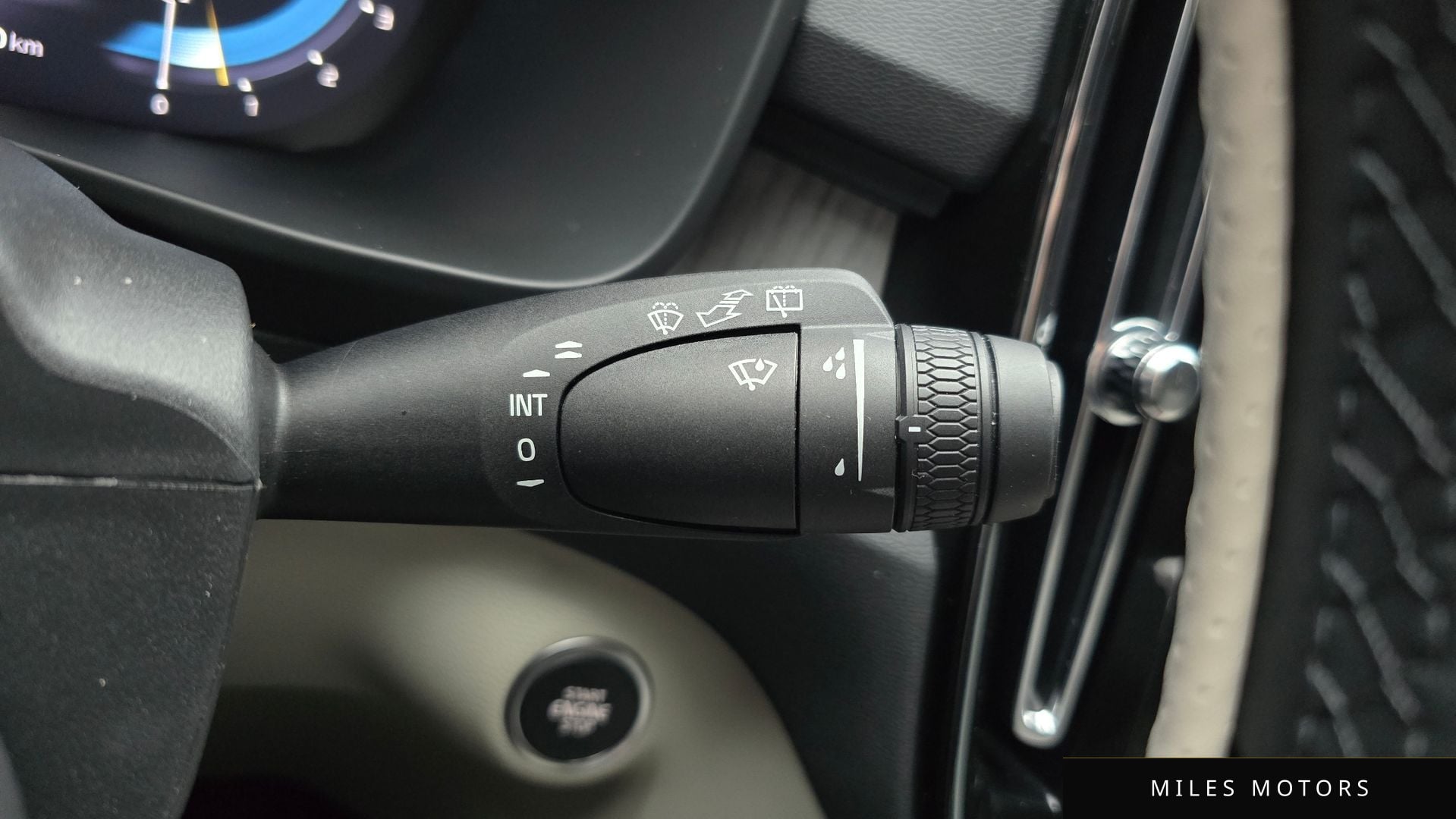 Volvo XC40 2025 — миниатюра 21