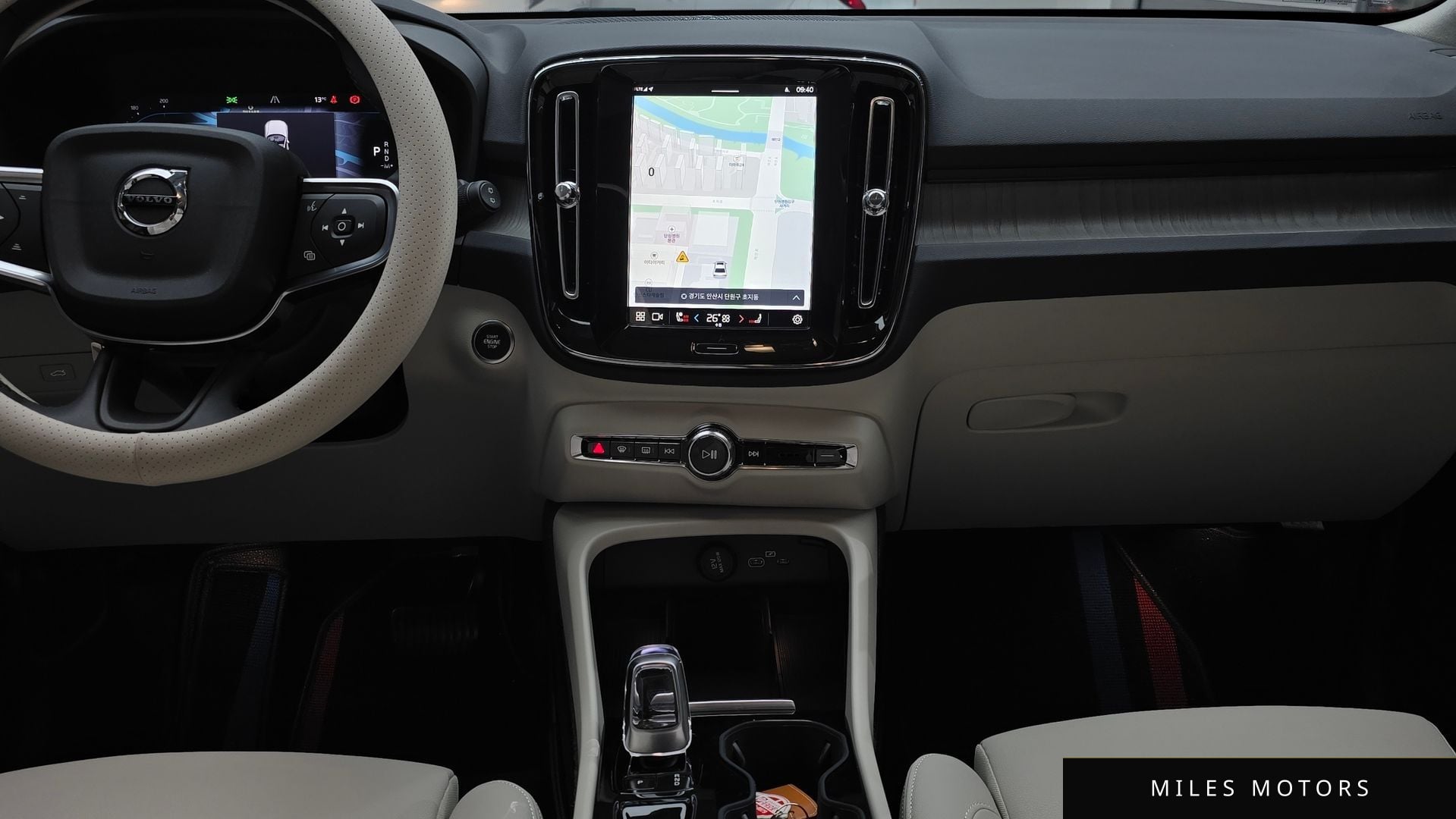 Volvo XC40 2025 — миниатюра 24