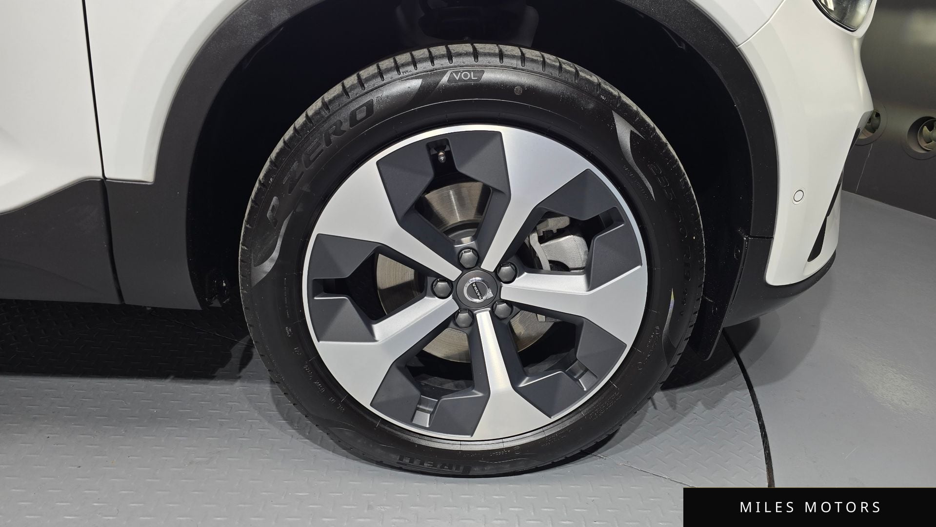 Volvo XC40 2025 — миниатюра 7