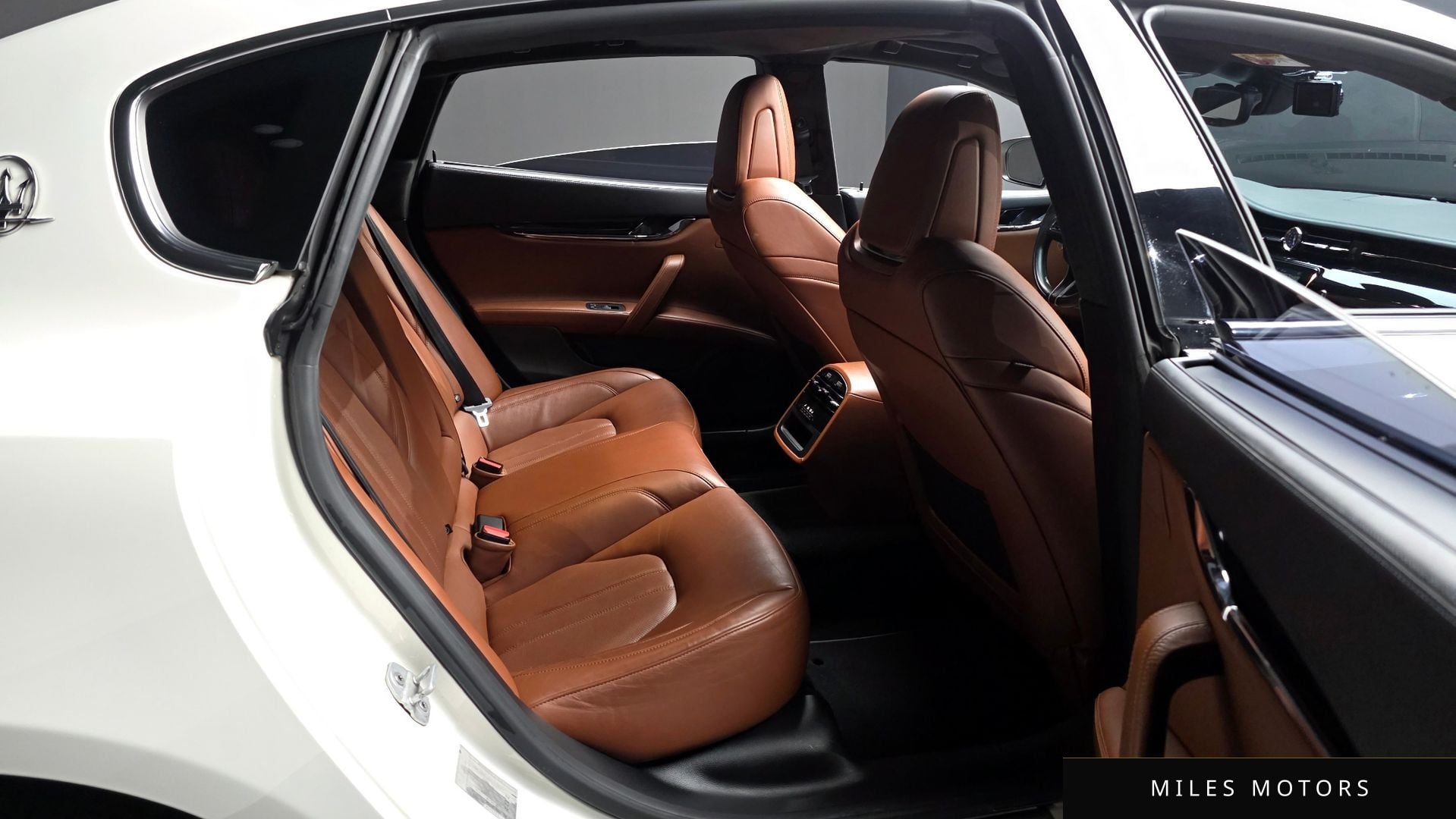 Maserati Quattroporte 2017 — миниатюра 11