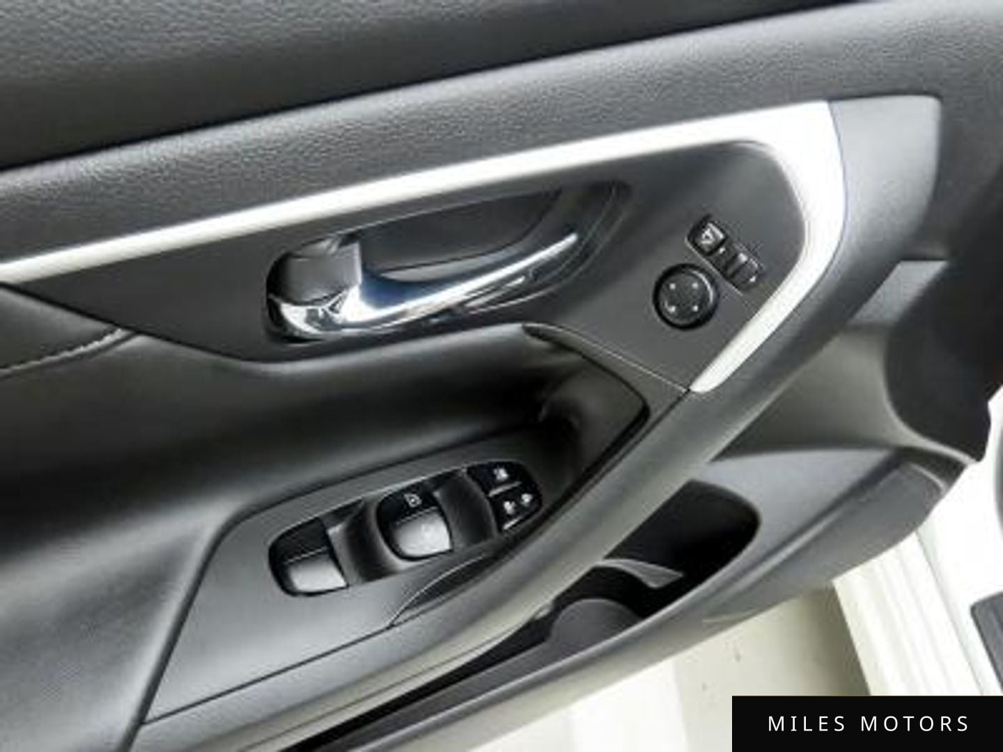 Nissan Altima 2017 — миниатюра 12