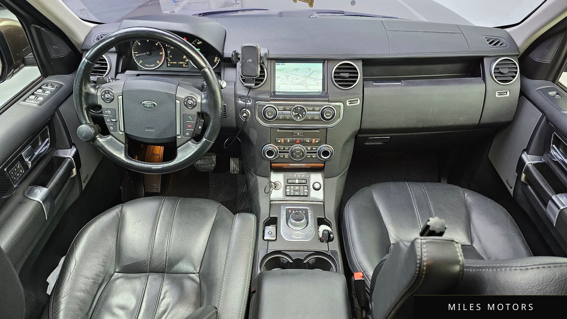 Land Rover Discovery 2014 — миниатюра 7