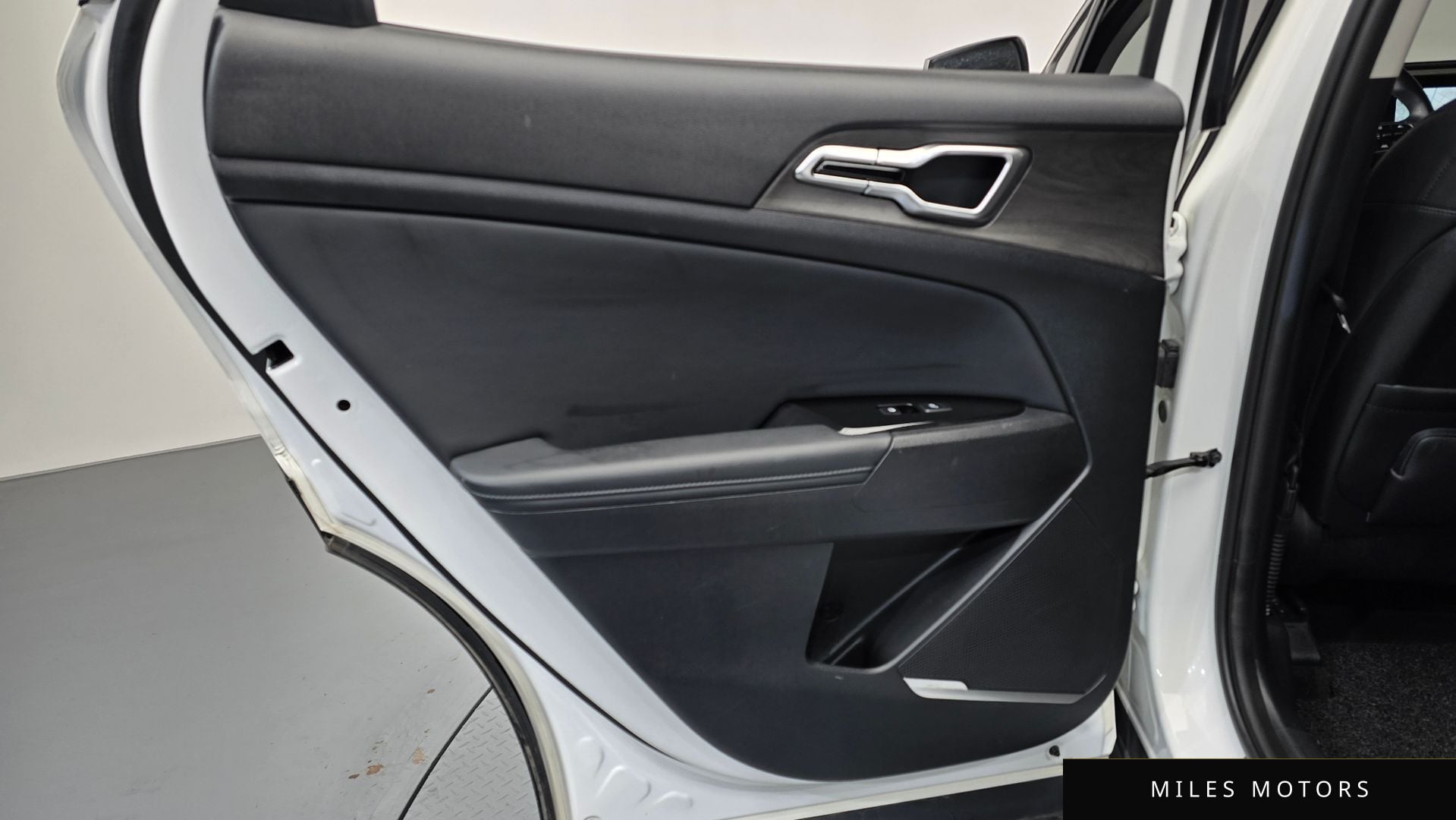 Kia Sportage 2023 — миниатюра 15