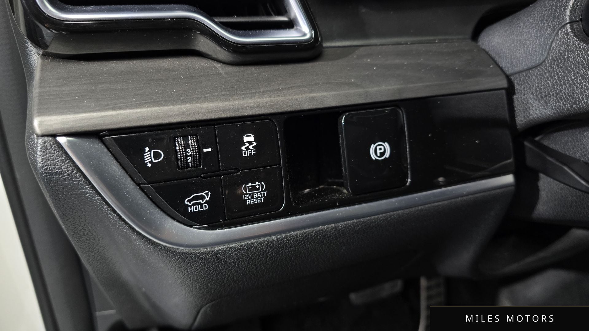 Kia Sportage 2023 — миниатюра 33