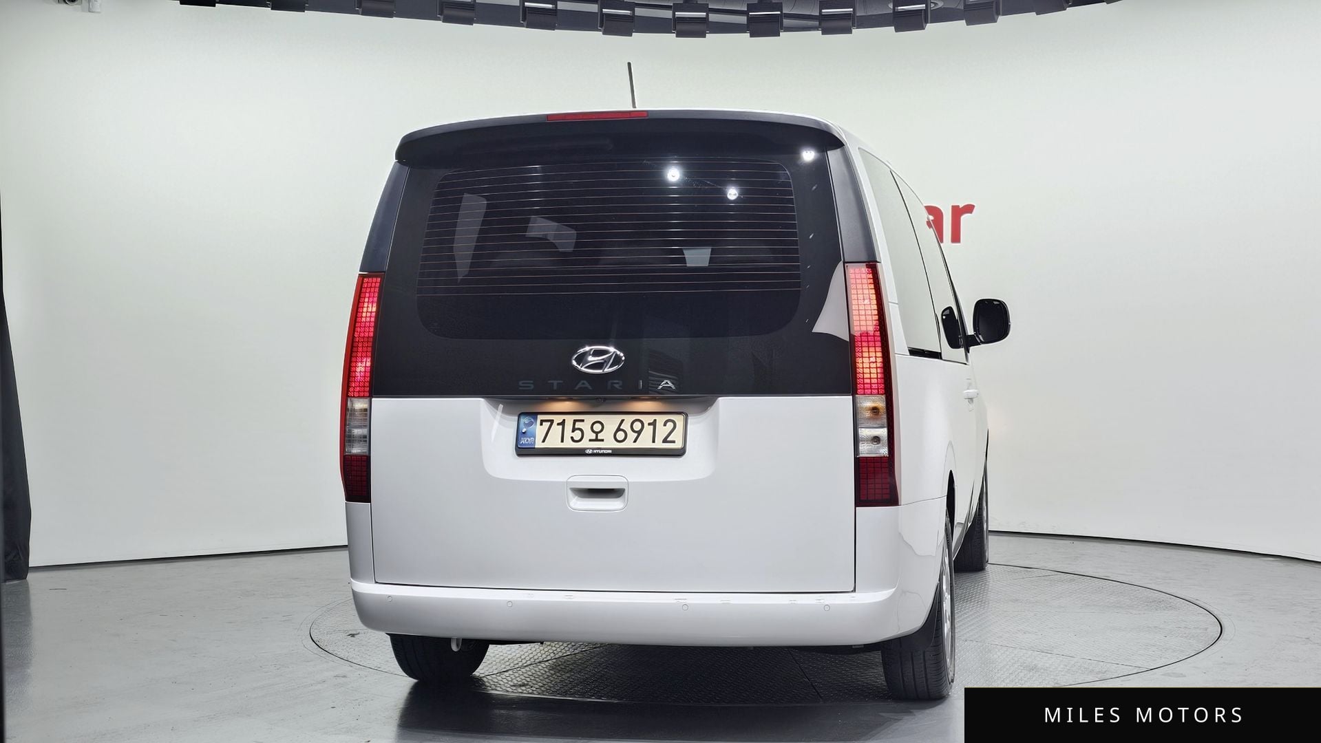 Hyundai Staria 2023 — миниатюра 4