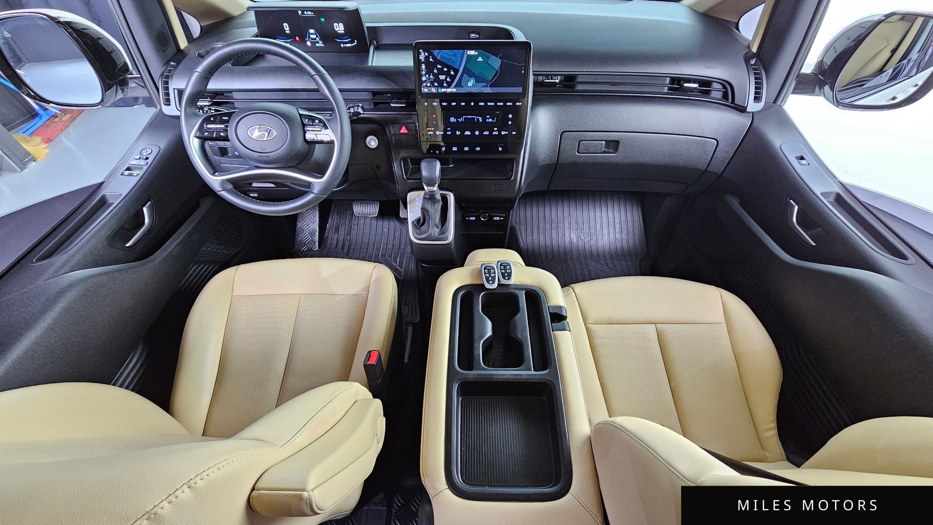 Hyundai Staria 2023 — миниатюра 10