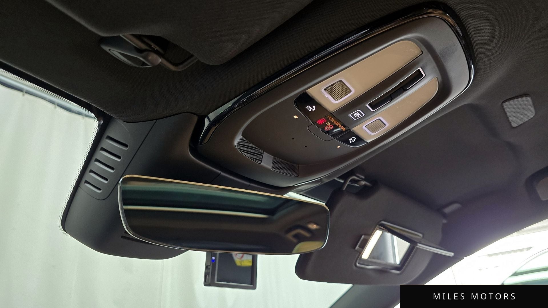 Volvo S90 2023 — миниатюра 28