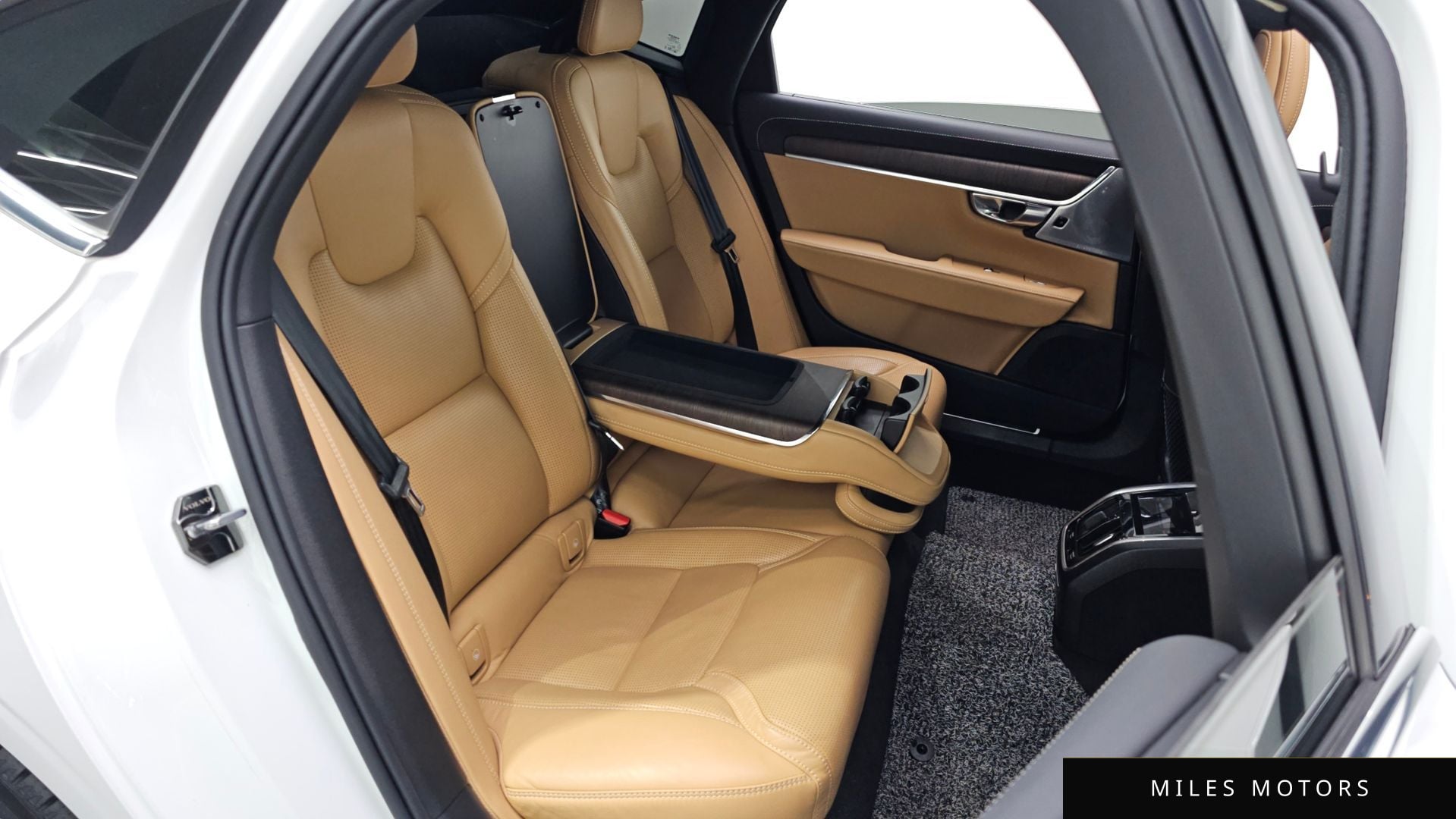 Volvo S90 2022 — миниатюра 16