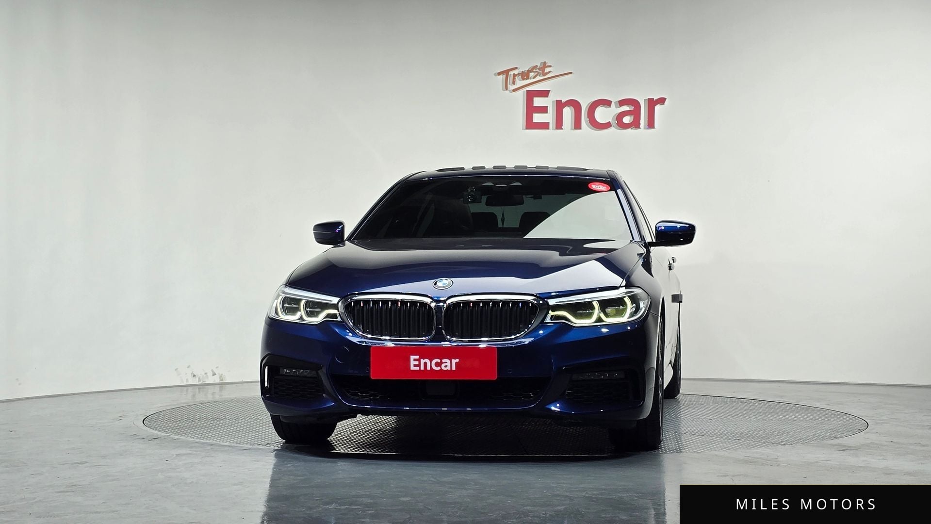 BMW 5 Series (G30) 2020 — миниатюра 3