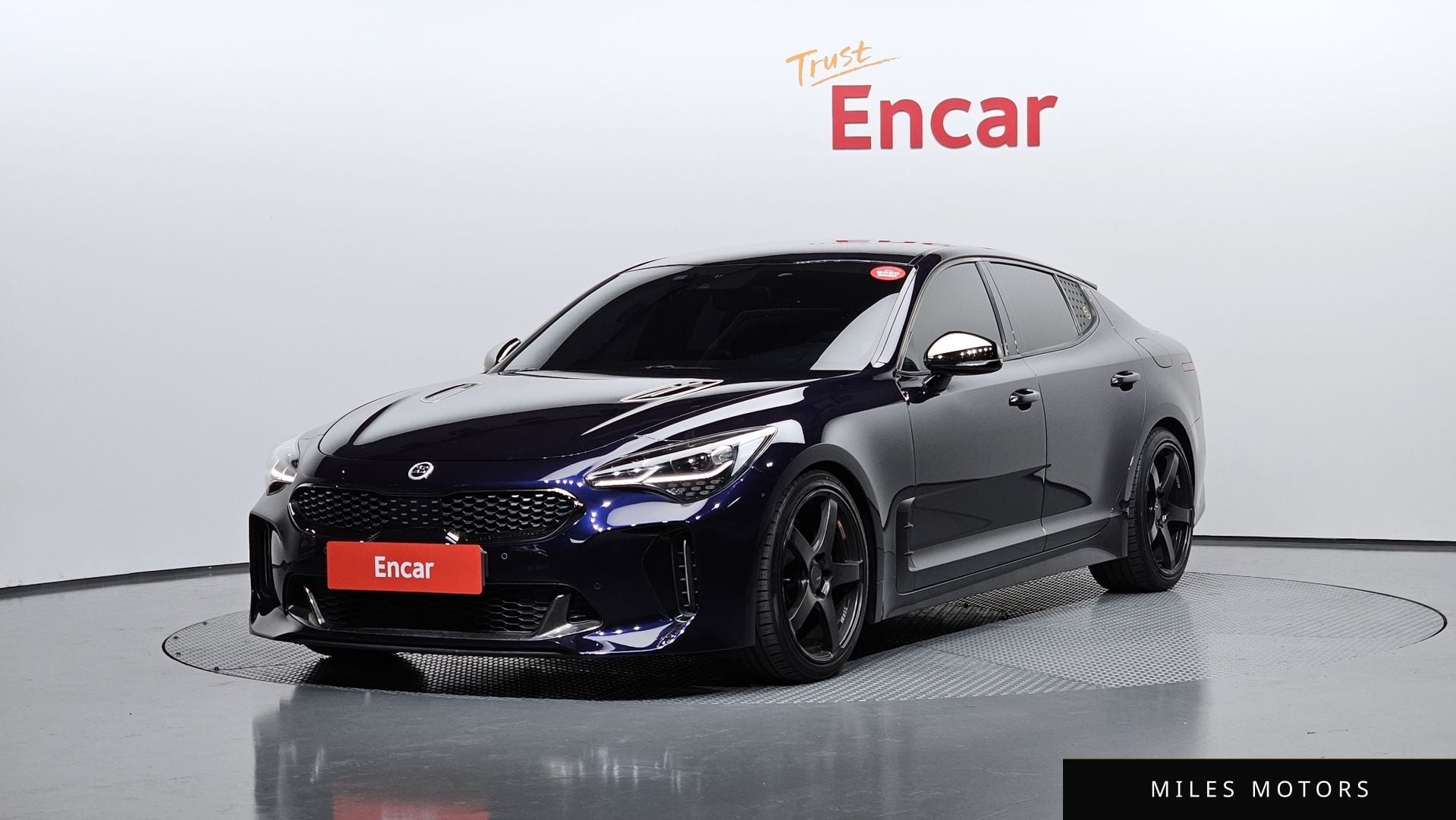 Kia Stinger 2018 — фото 1 из 12