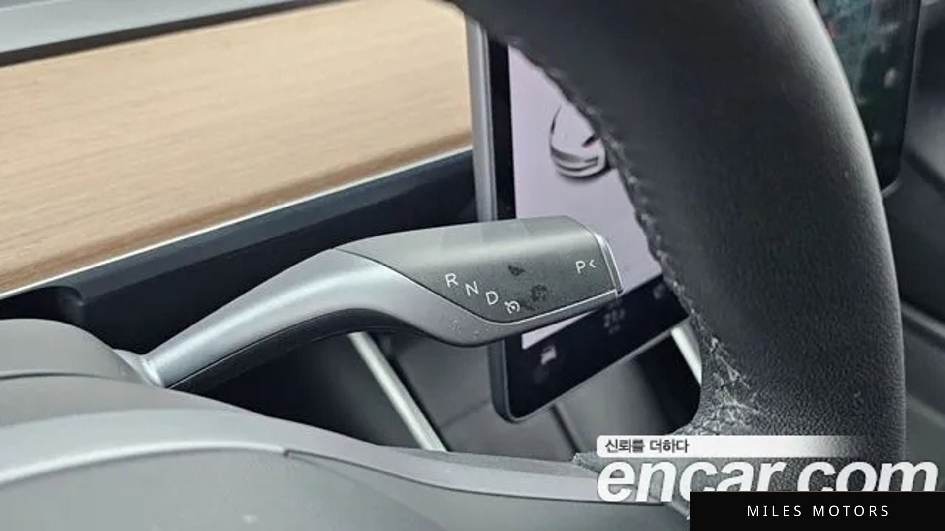 Tesla Model 3 2020 — миниатюра 12