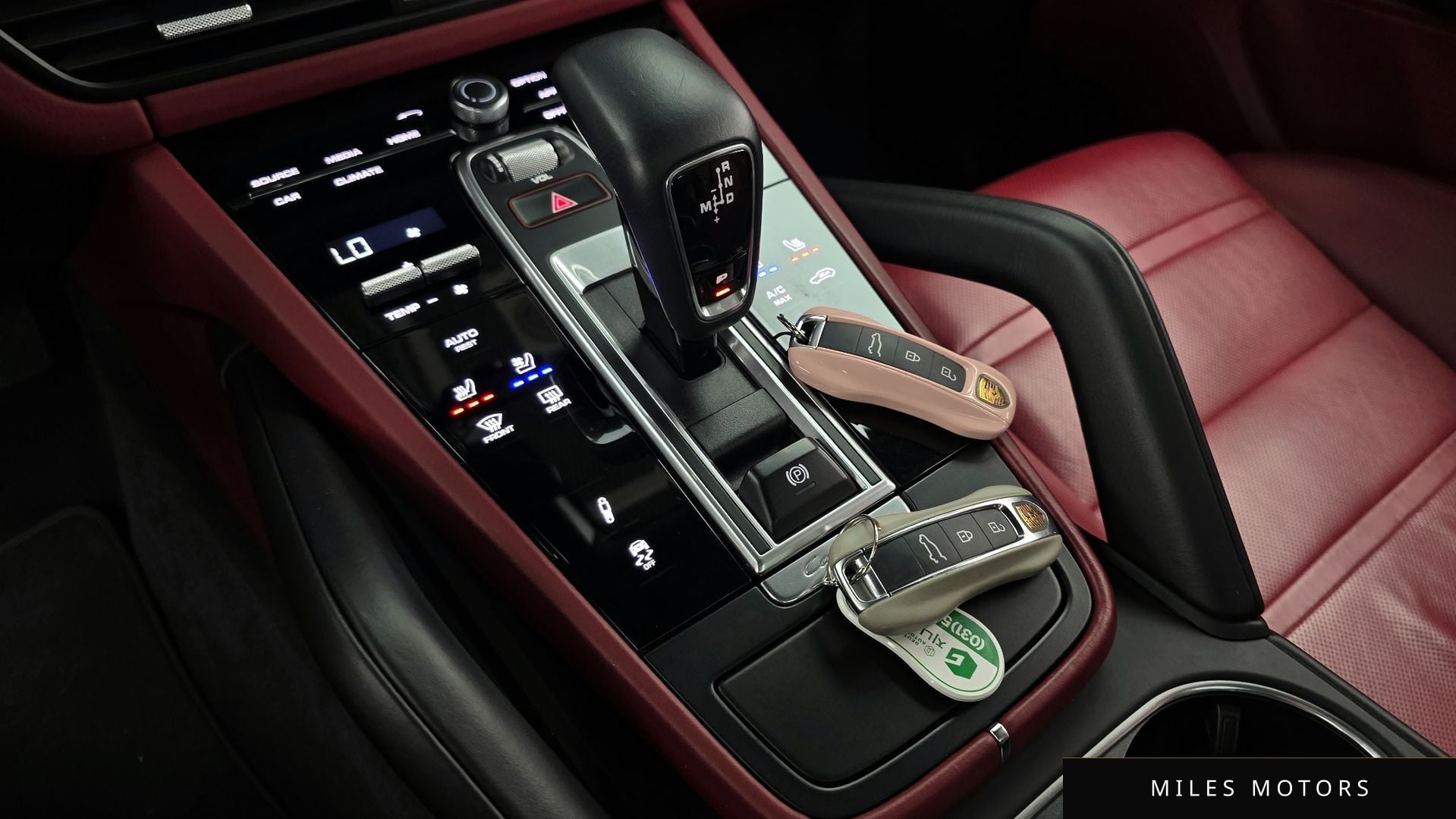Porsche Cayenne 2021 — миниатюра 12