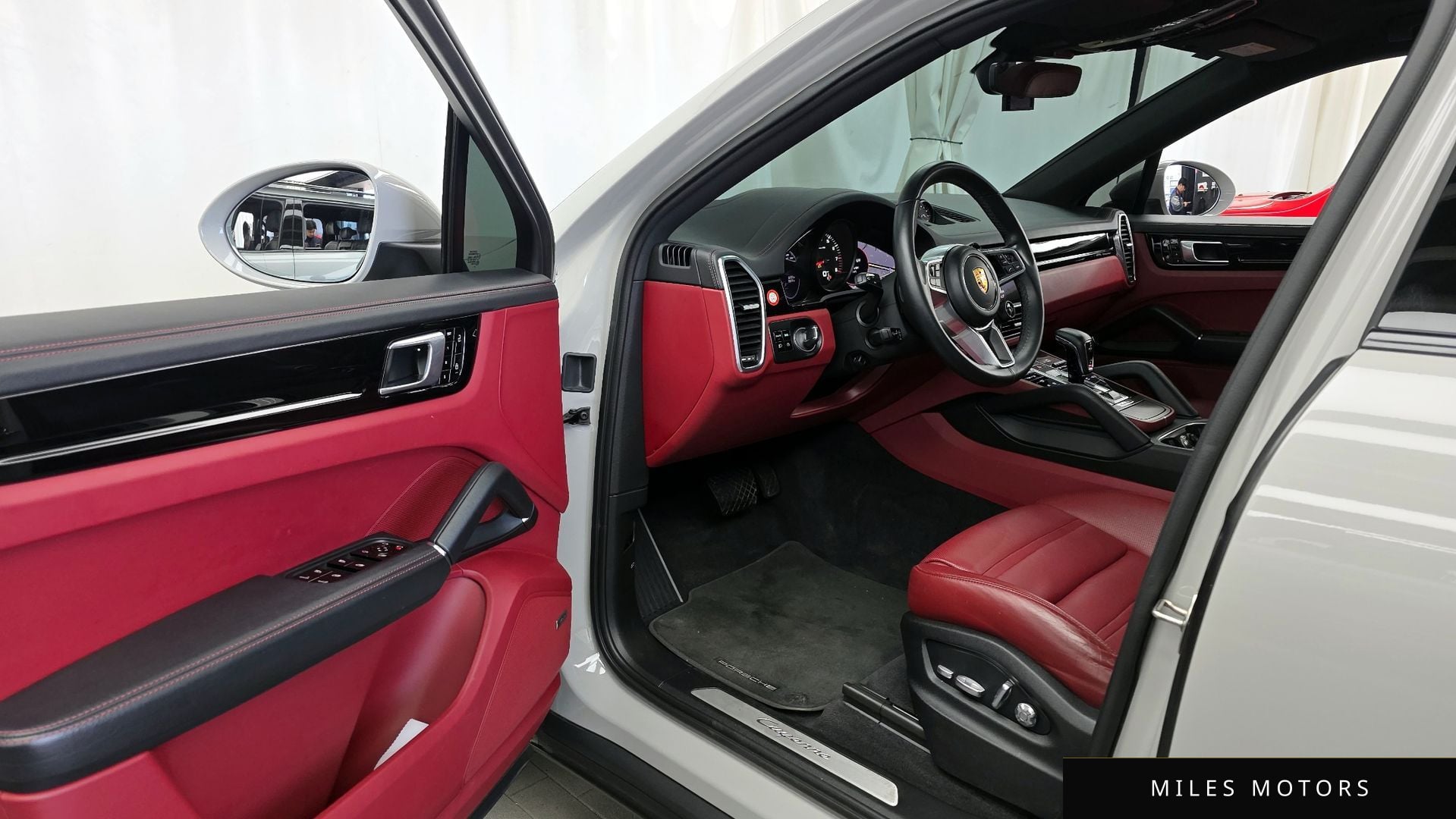 Porsche Cayenne 2021 — миниатюра 13