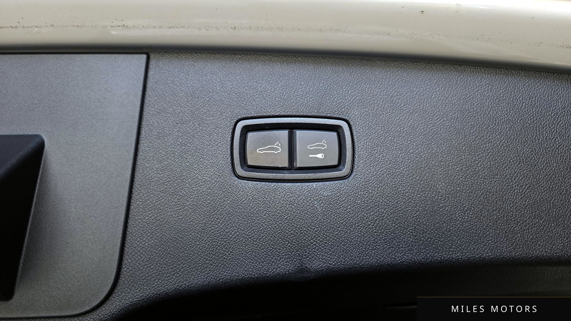 Porsche Cayenne 2021 — миниатюра 31