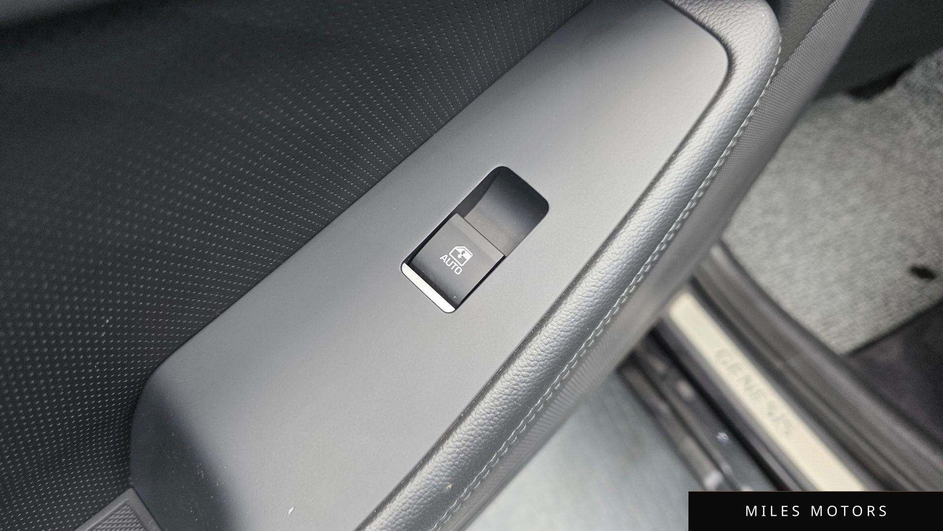 Genesis G80 2017 — миниатюра 33