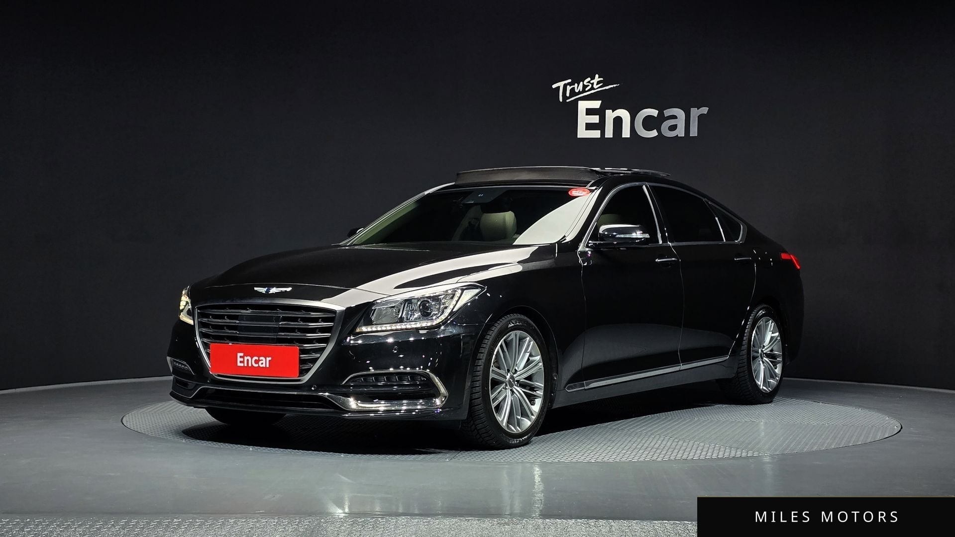 Genesis G80 2017 — фото 1 из 12