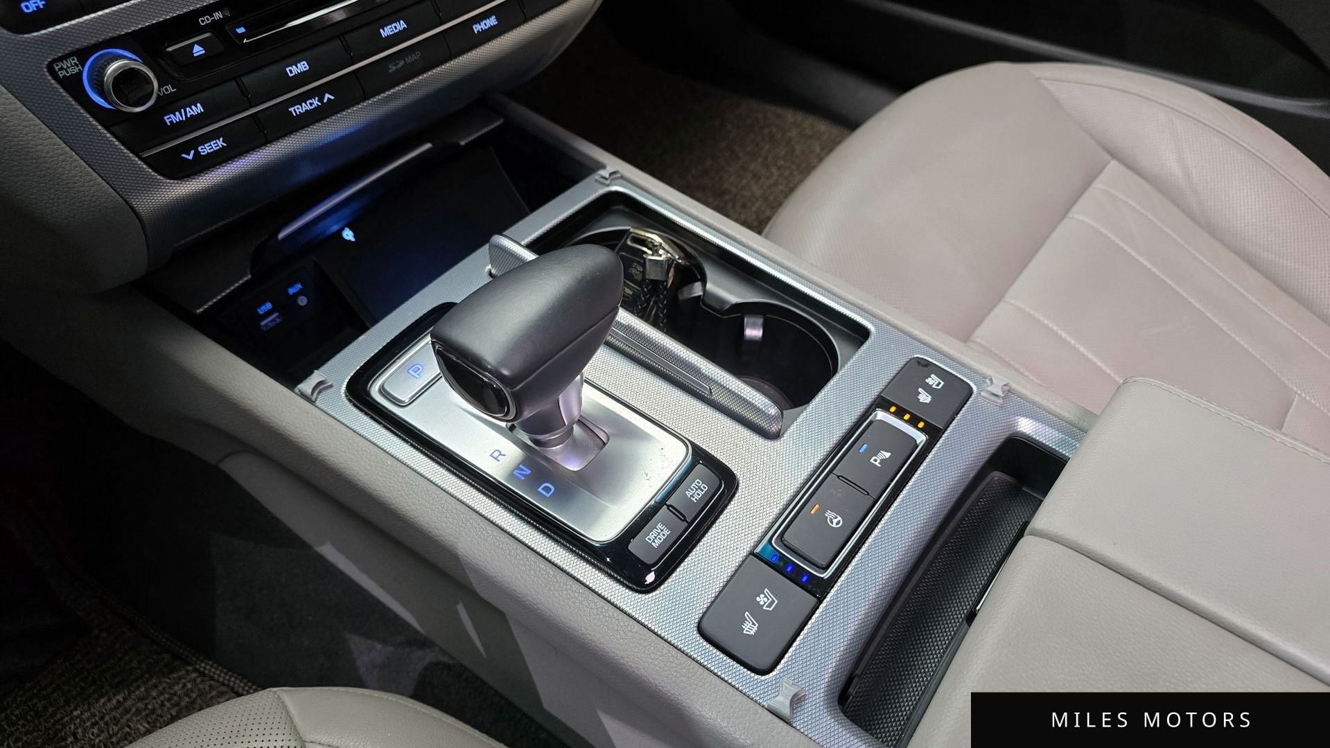 Genesis G80 2017 — миниатюра 12