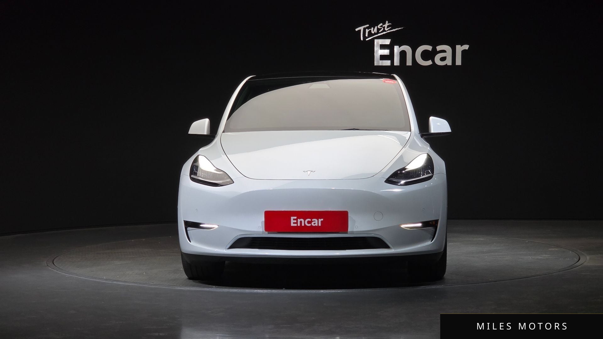 Tesla Model Y 2021 — миниатюра 3