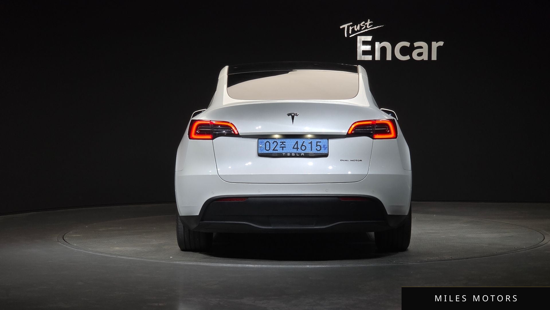 Tesla Model Y 2021 — миниатюра 4