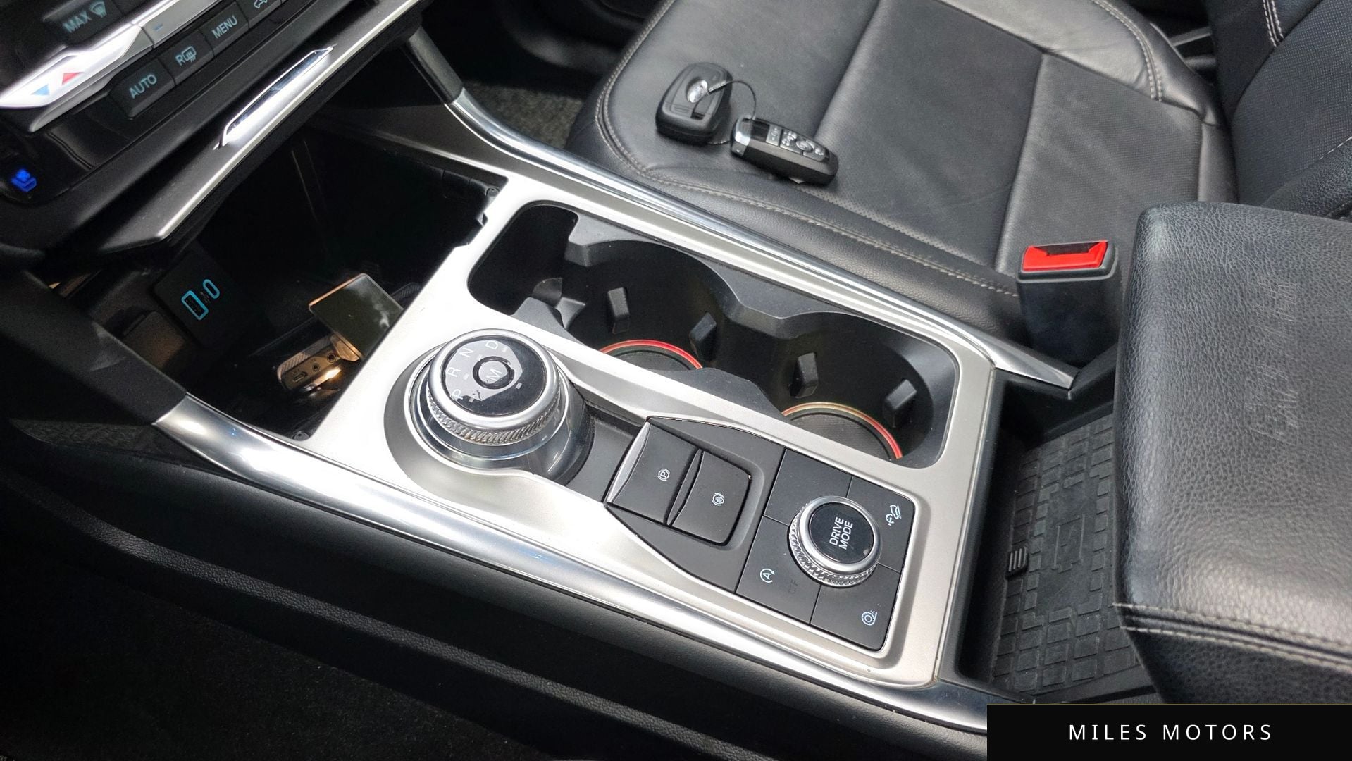 Ford Explorer 2020 — миниатюра 11