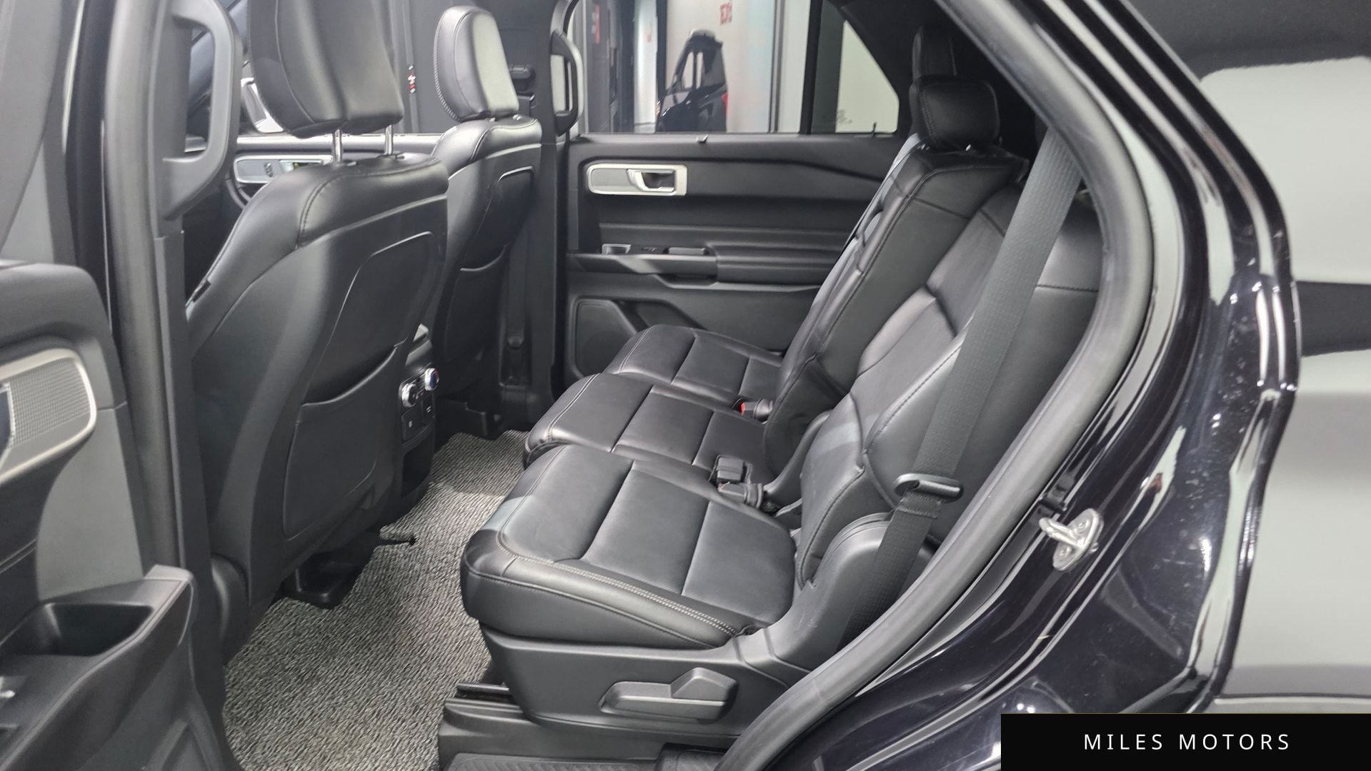 Ford Explorer 2020 — миниатюра 15