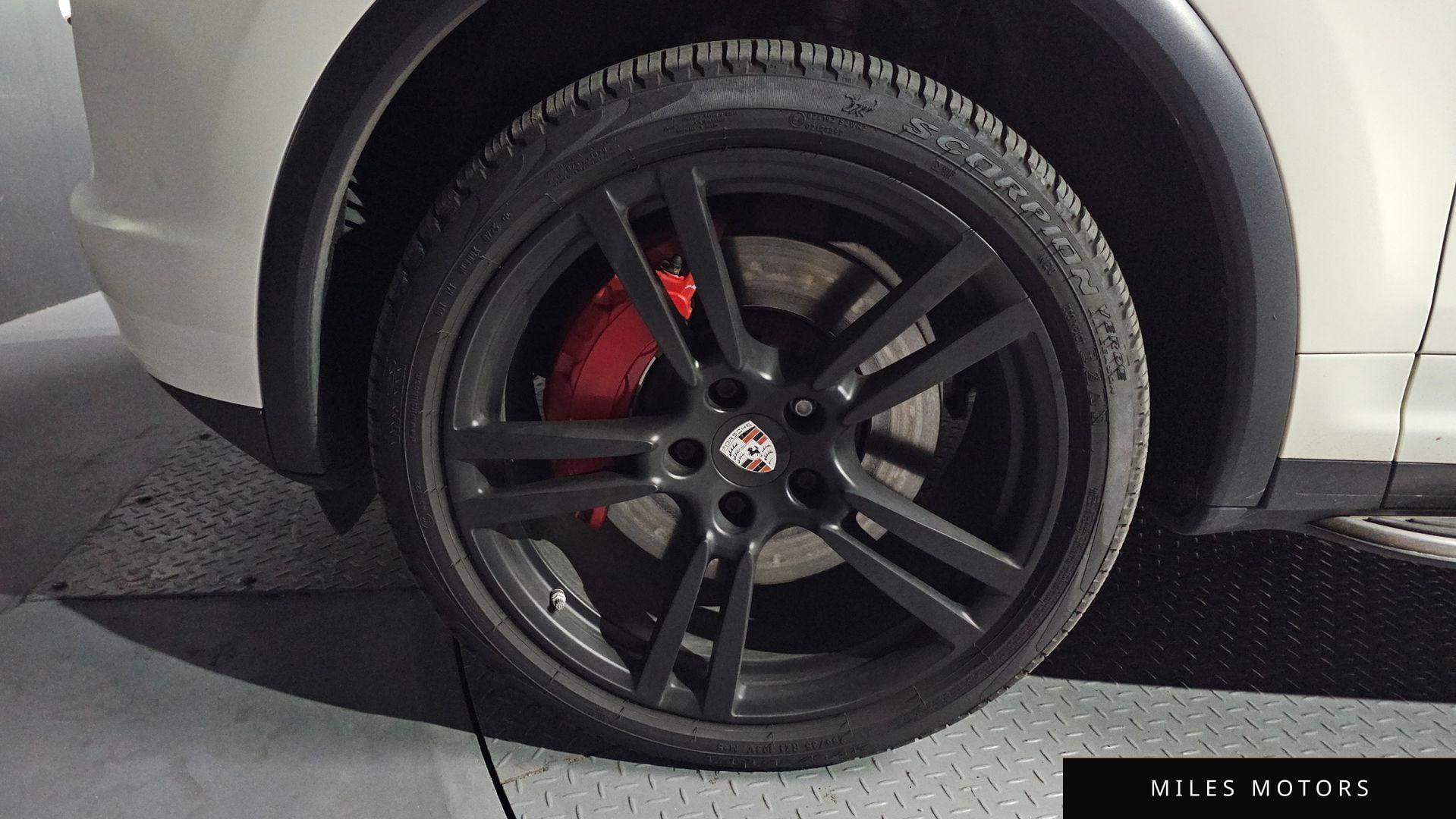 Porsche Cayenne 2011 — миниатюра 5