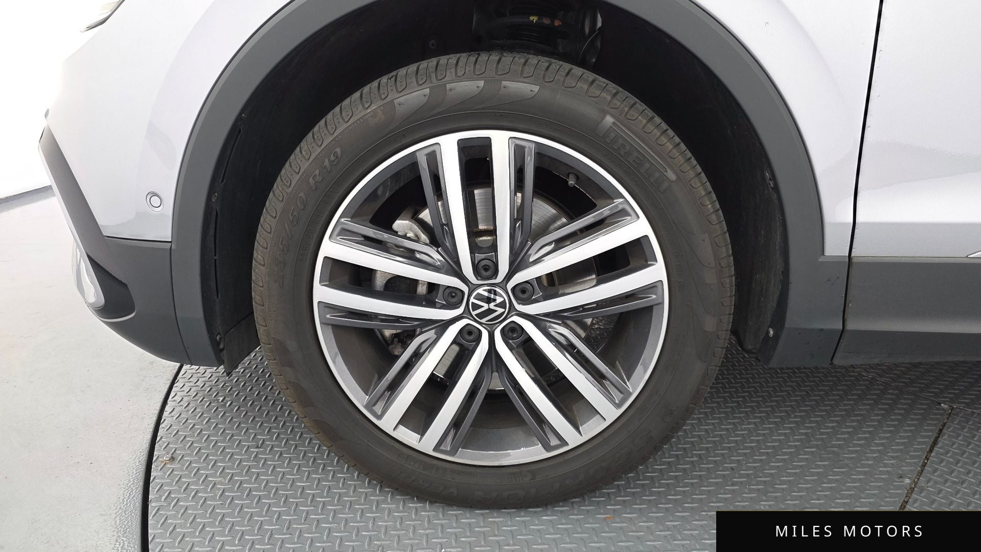 Volkswagen Tiguan 2023 — миниатюра 5