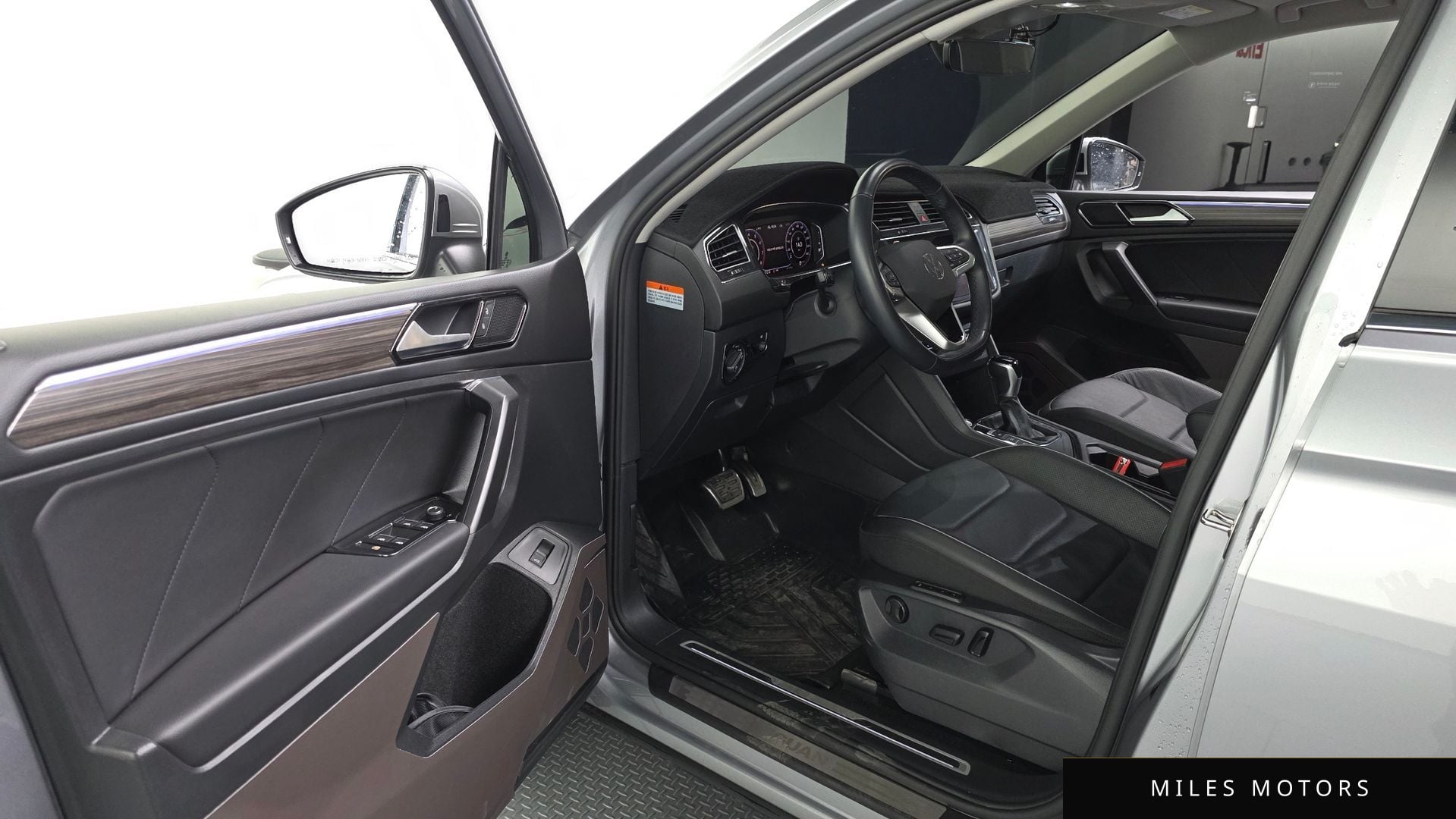 Volkswagen Tiguan 2023 — миниатюра 10