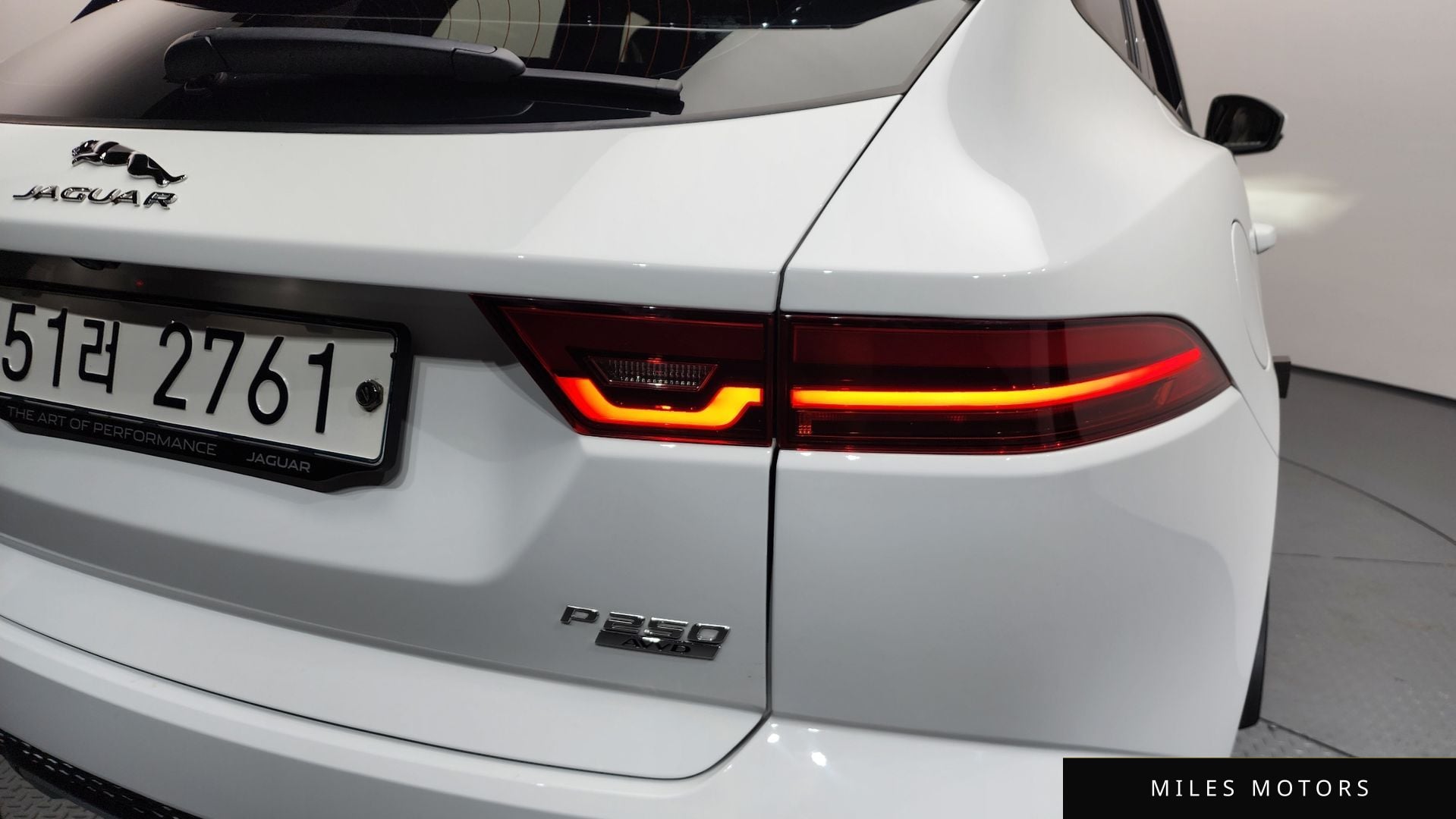 Jaguar E-PACE 2018 — миниатюра 9