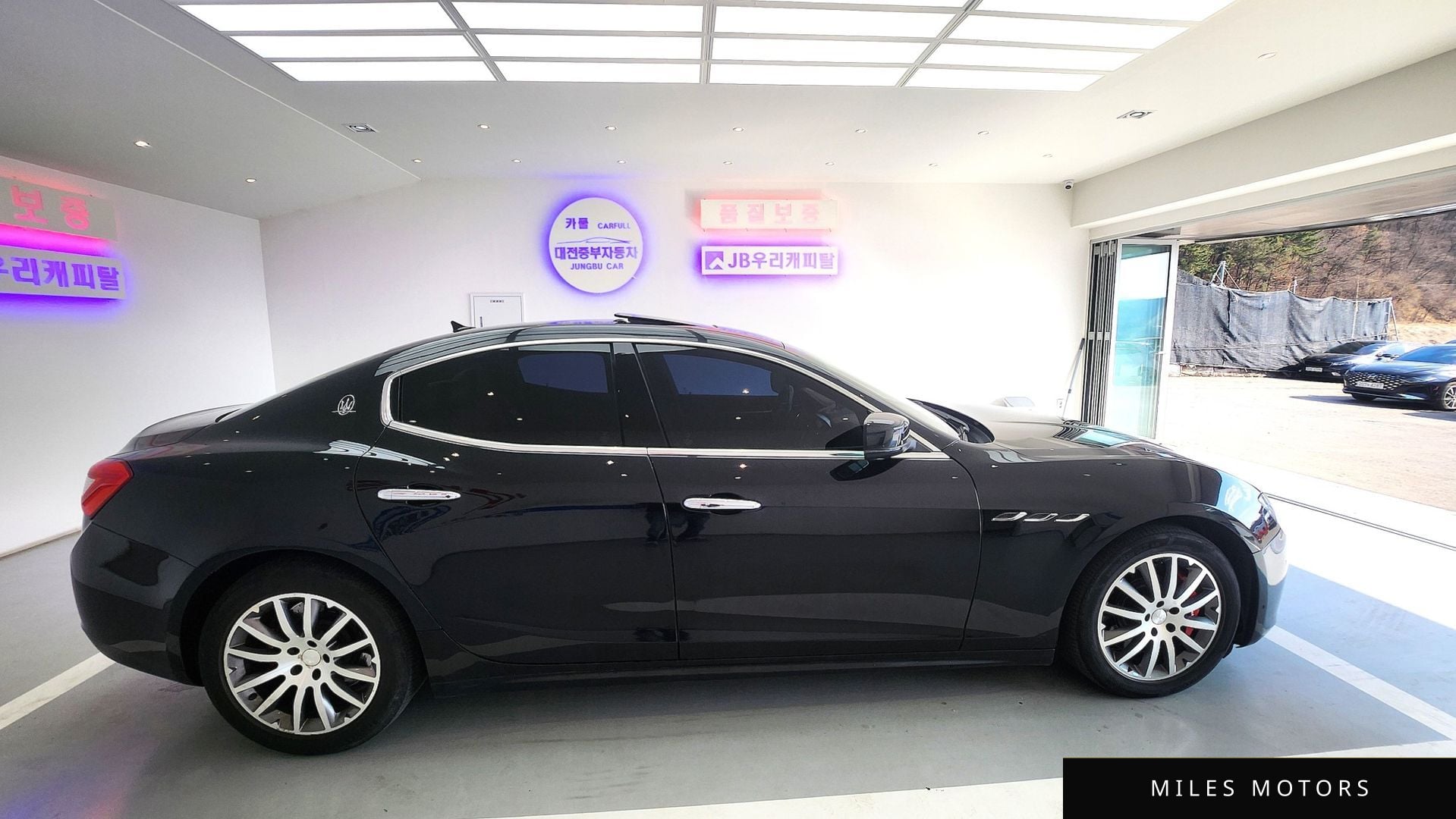 Maserati Ghibli 2014 — миниатюра 8
