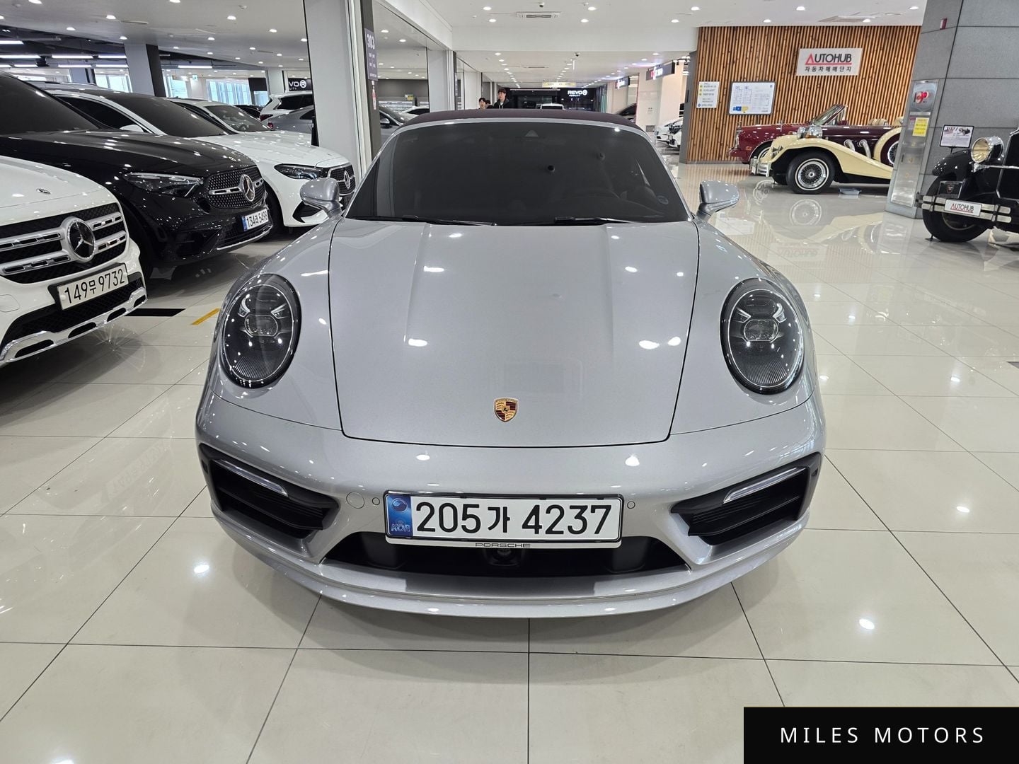 Porsche 911 (992) 2024 — миниатюра 3