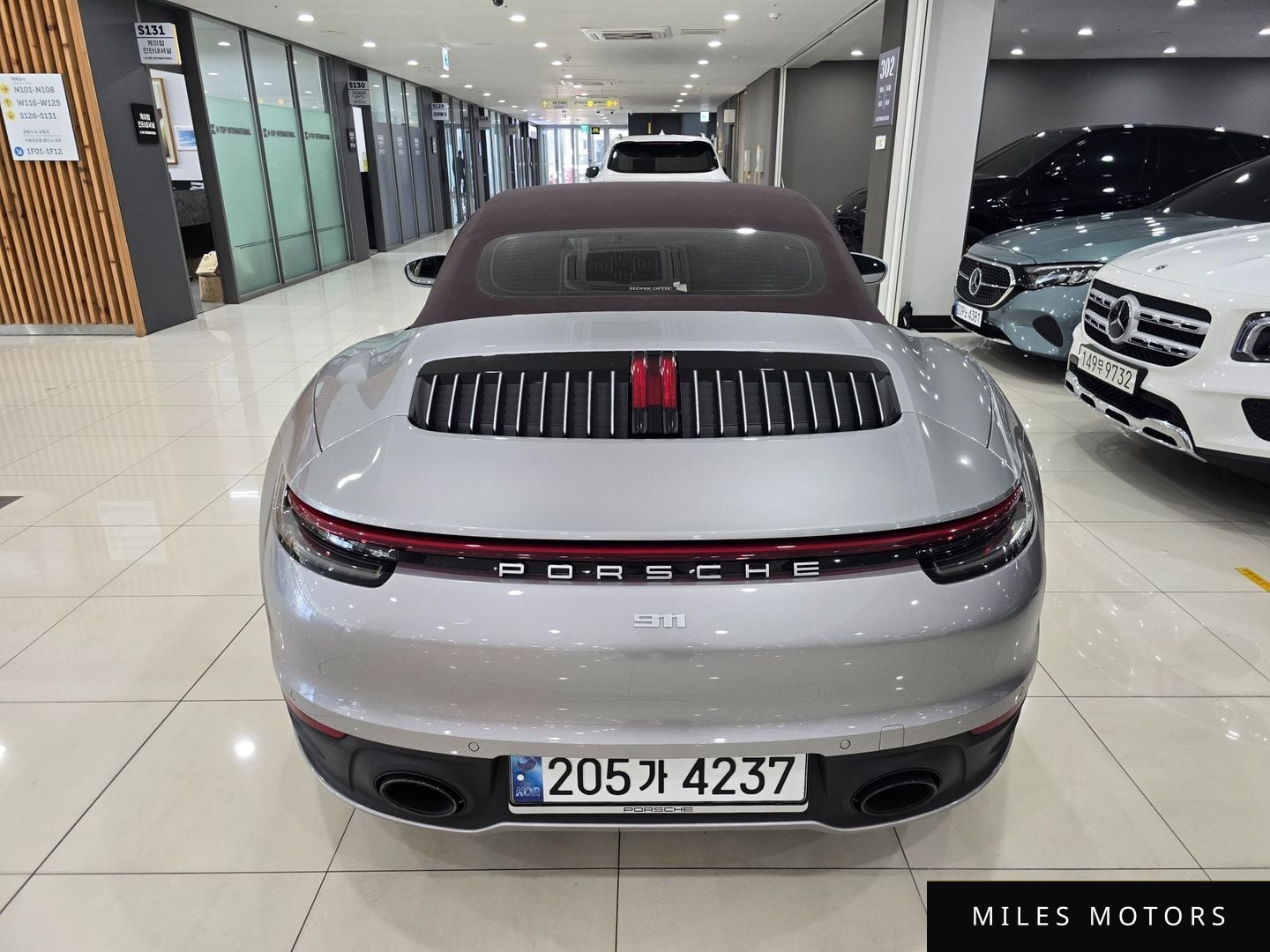 Porsche 911 (992) 2024 — миниатюра 4