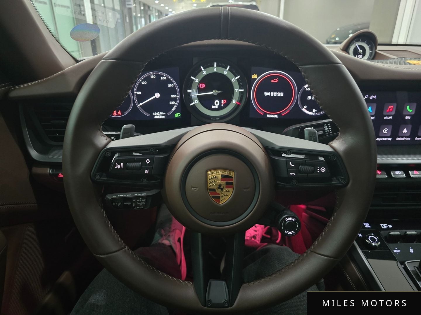Porsche 911 (992) 2024 — миниатюра 9