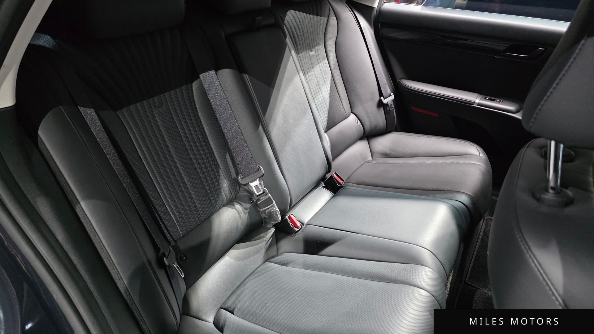 Hyundai 그랜저 (GN7) 2023 — миниатюра 17