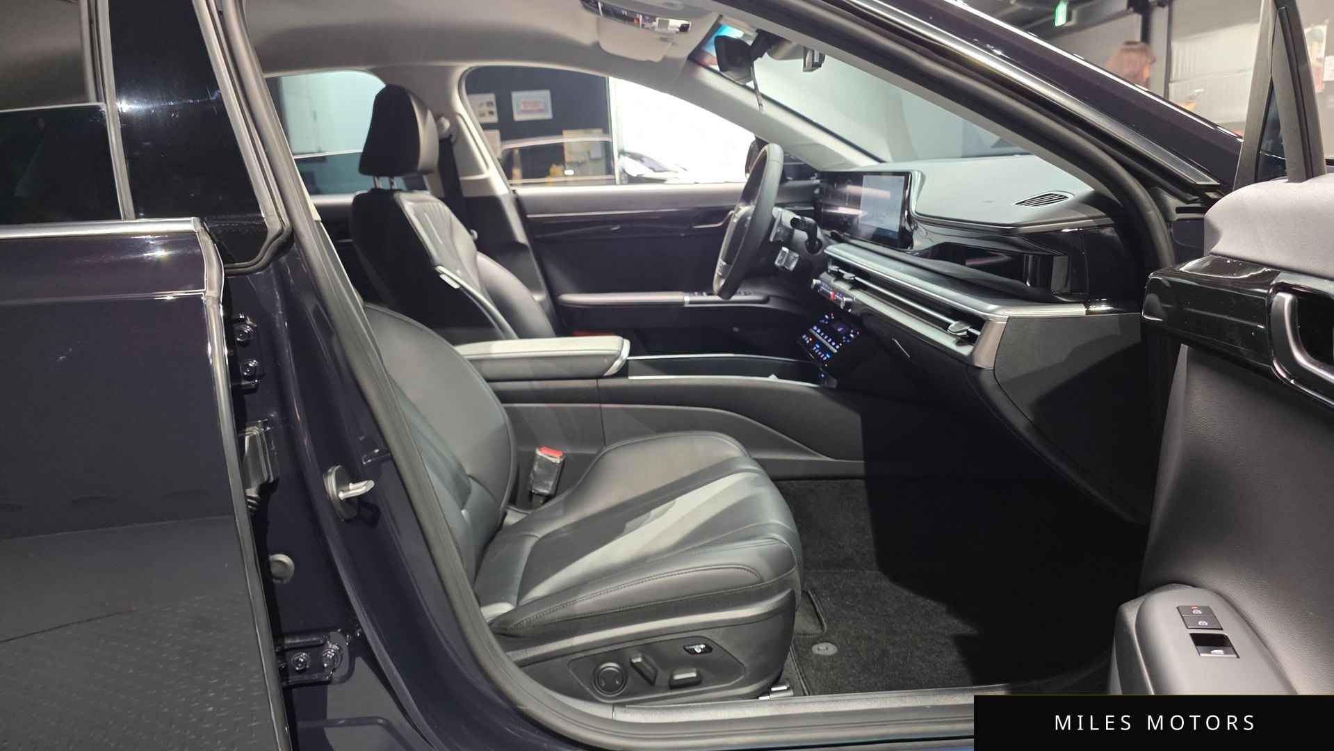 Hyundai 그랜저 (GN7) 2023 — миниатюра 18