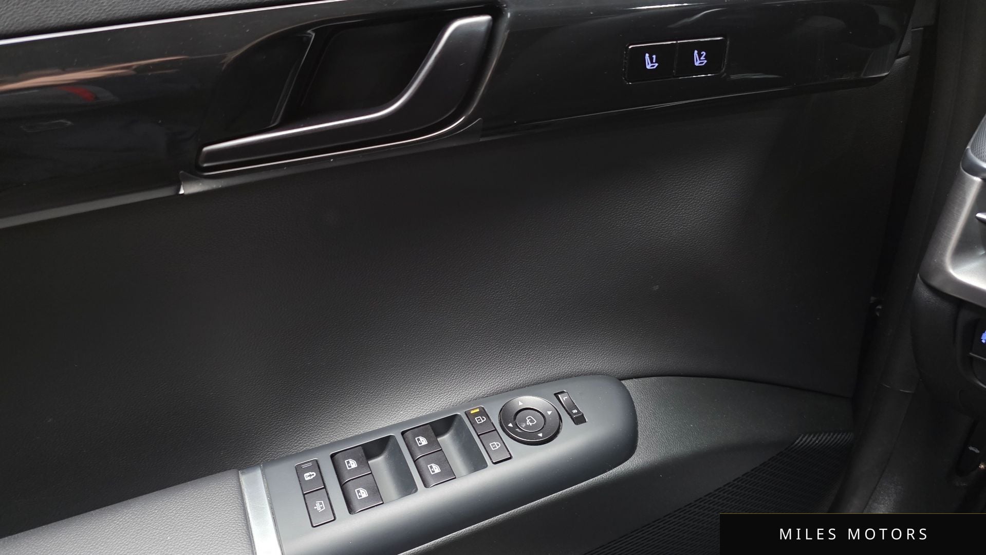 Hyundai 그랜저 (GN7) 2023 — миниатюра 24